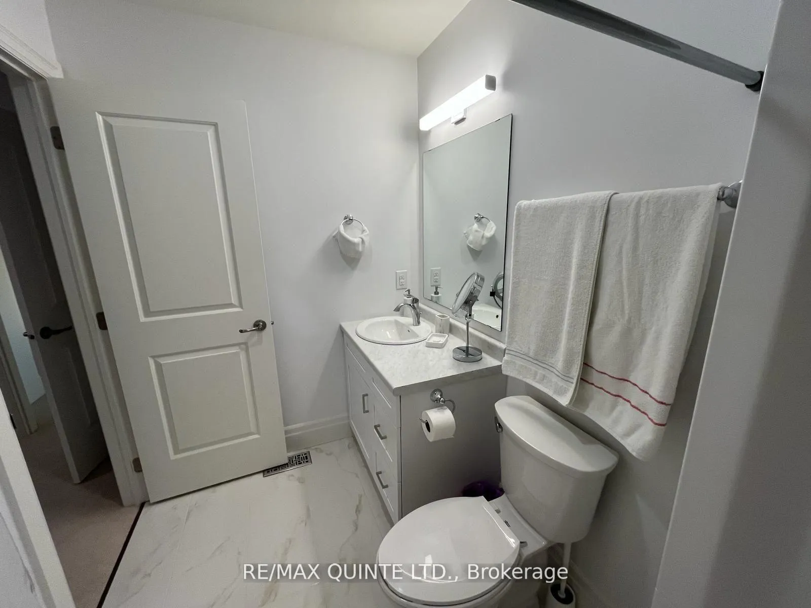Photo 25 of 54 Campbell Crescent, Prince Edward County, North Marysburg Ward — HOMEH