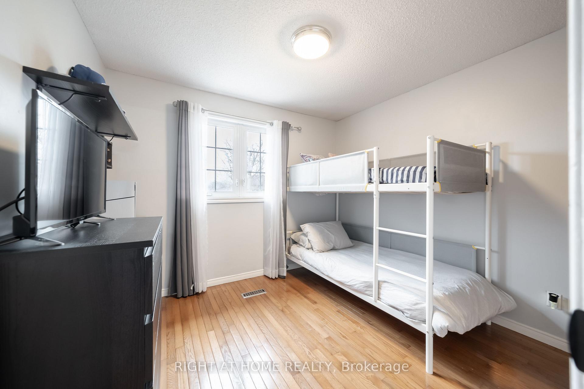 Photo 15 of 619 Beckworth Square, Pickering, Amberlea — HOMEH