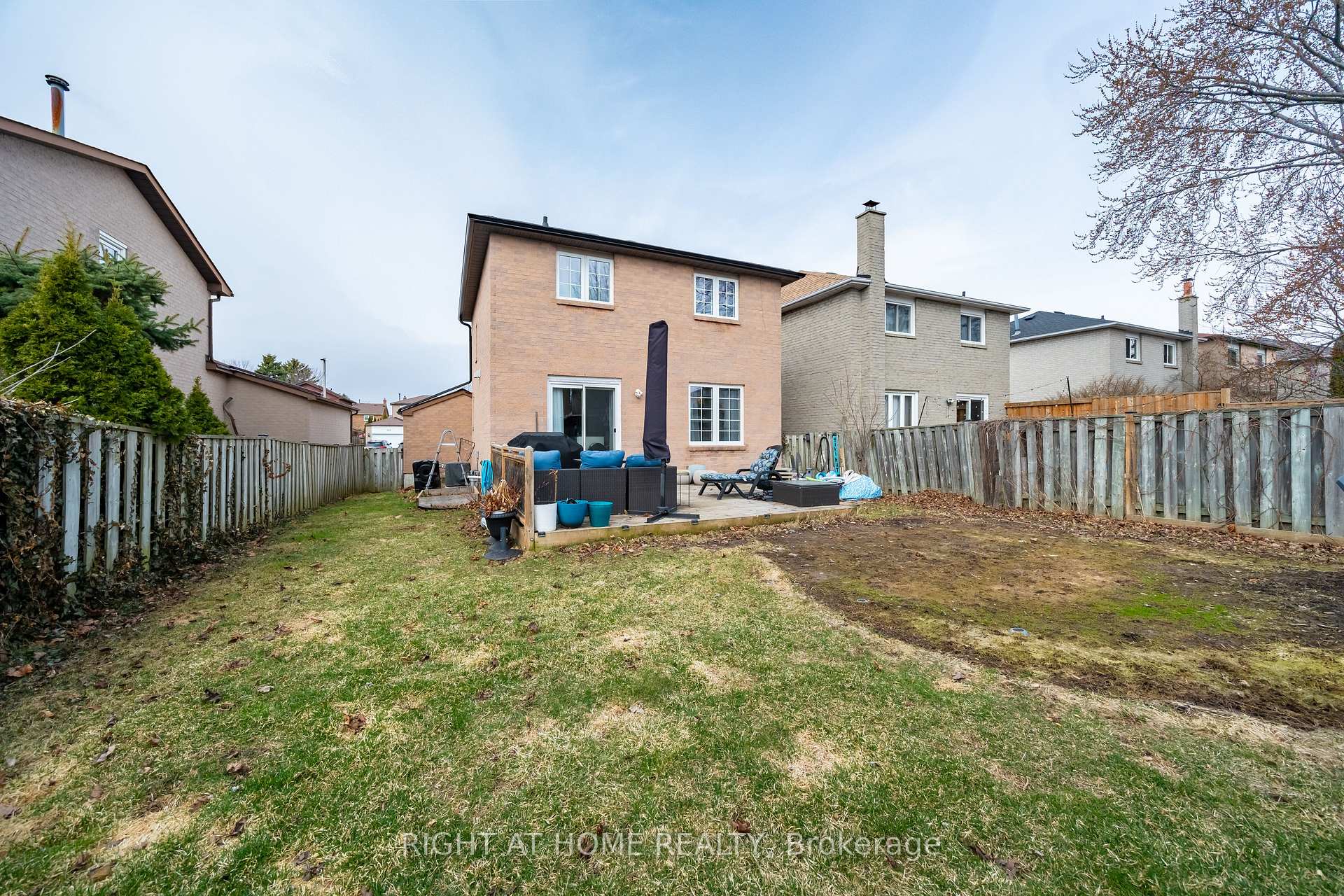 Photo 26 of 619 Beckworth Square, Pickering, Amberlea — HOMEH