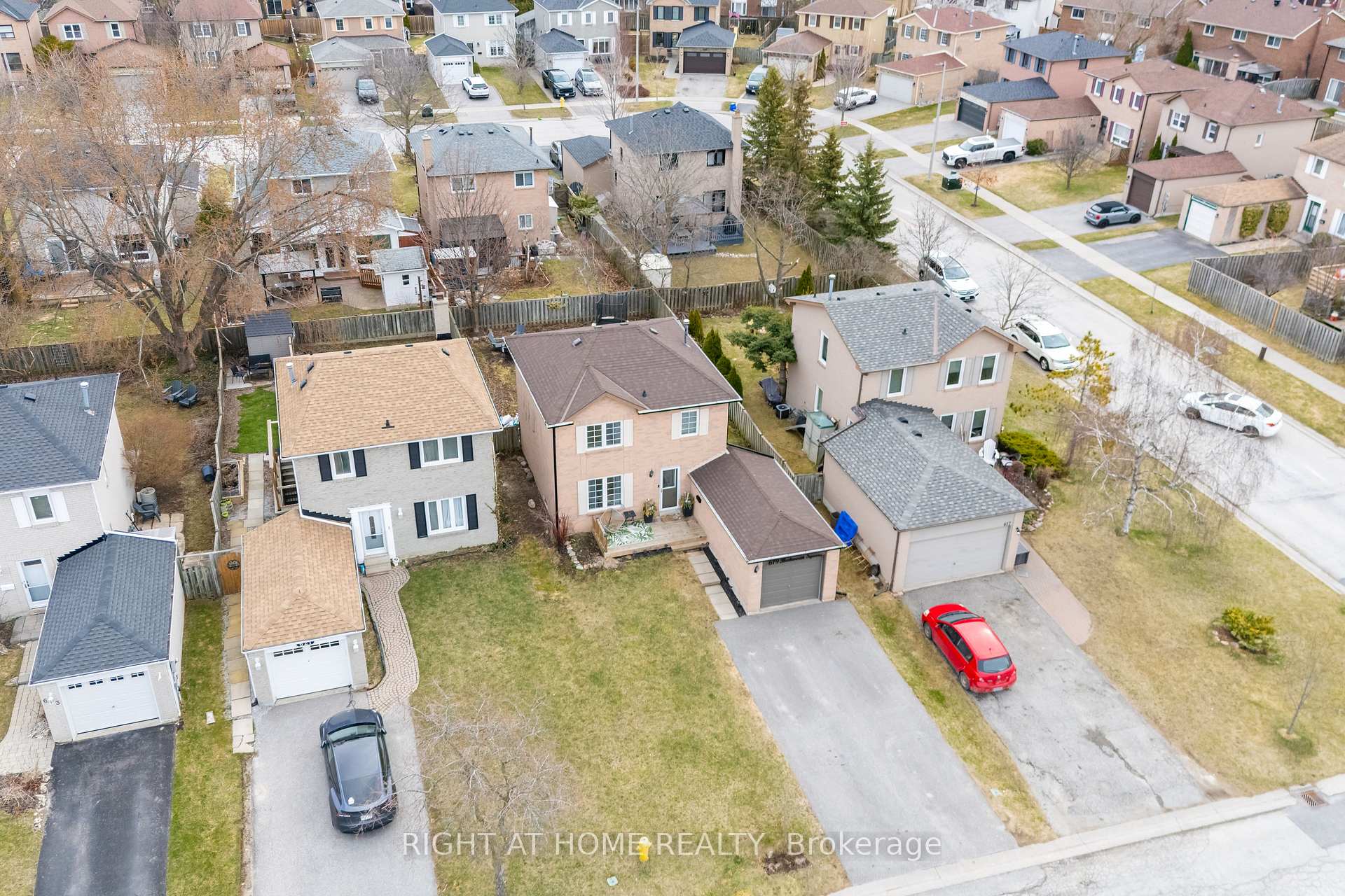 Photo 27 of 619 Beckworth Square, Pickering, Amberlea — HOMEH