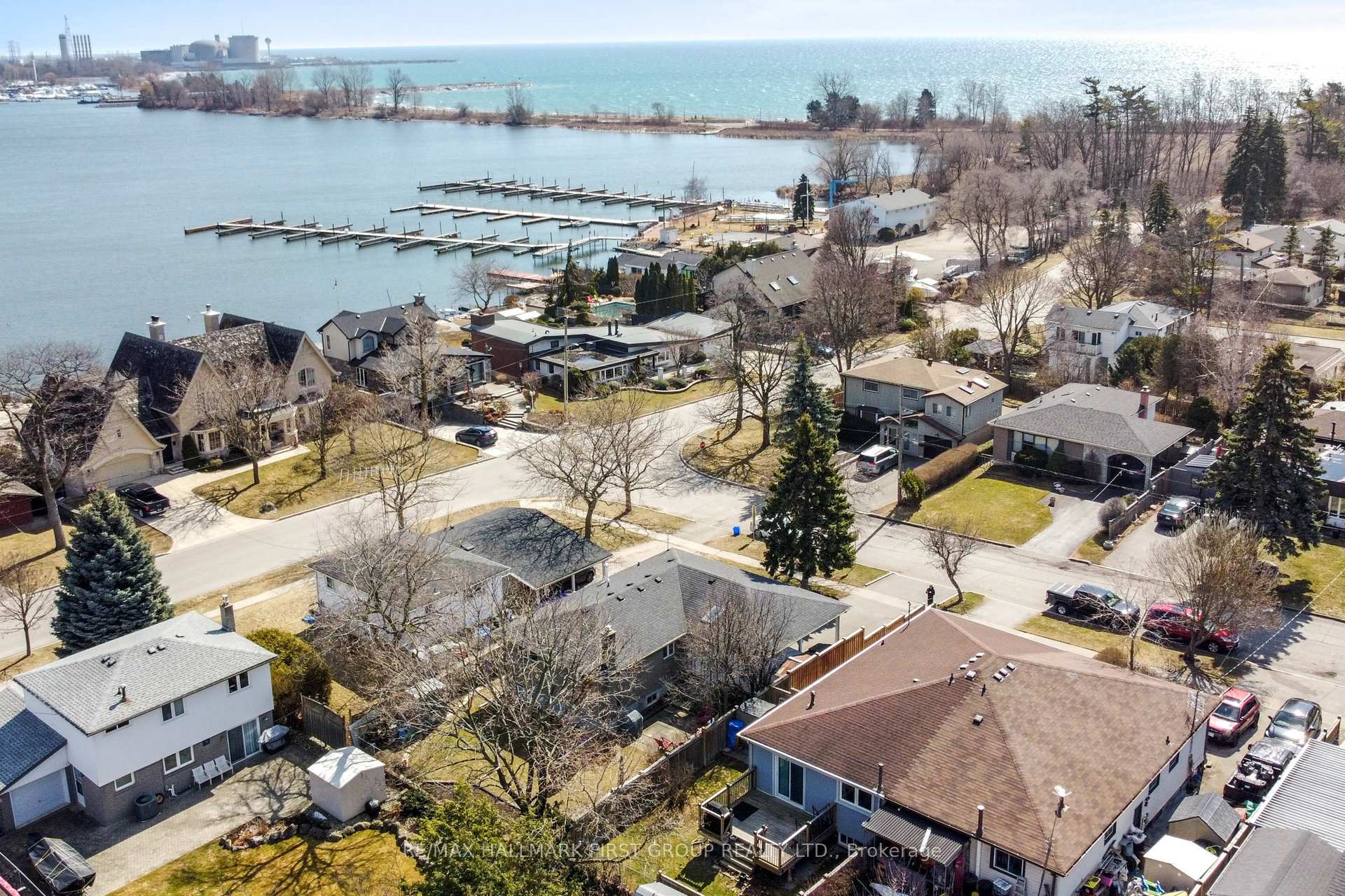 Photo 3 of 968 Oklahoma Drive, Pickering, West Shore — HOMEH