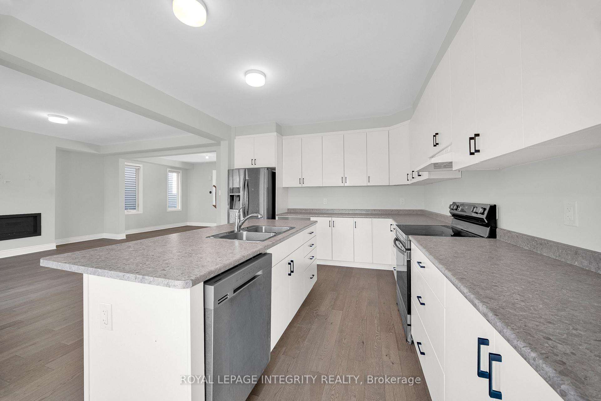 Photo 9 of 18 Racemose Street, Ottawa, Barrhaven - Half Moon Bay — HOMEH
