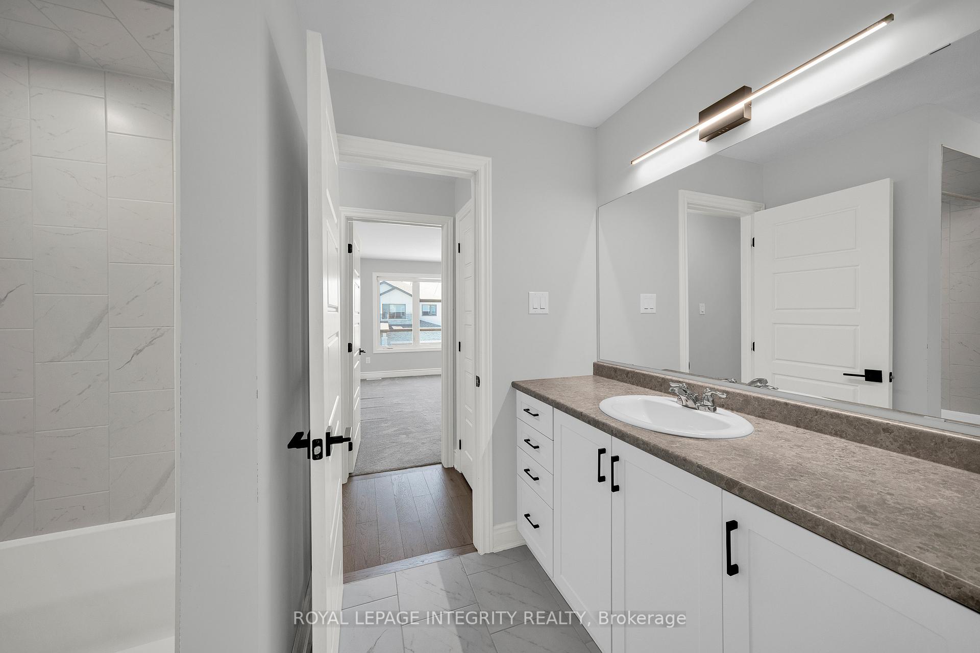 Photo 21 of 18 Racemose Street, Ottawa, Barrhaven - Half Moon Bay — HOMEH