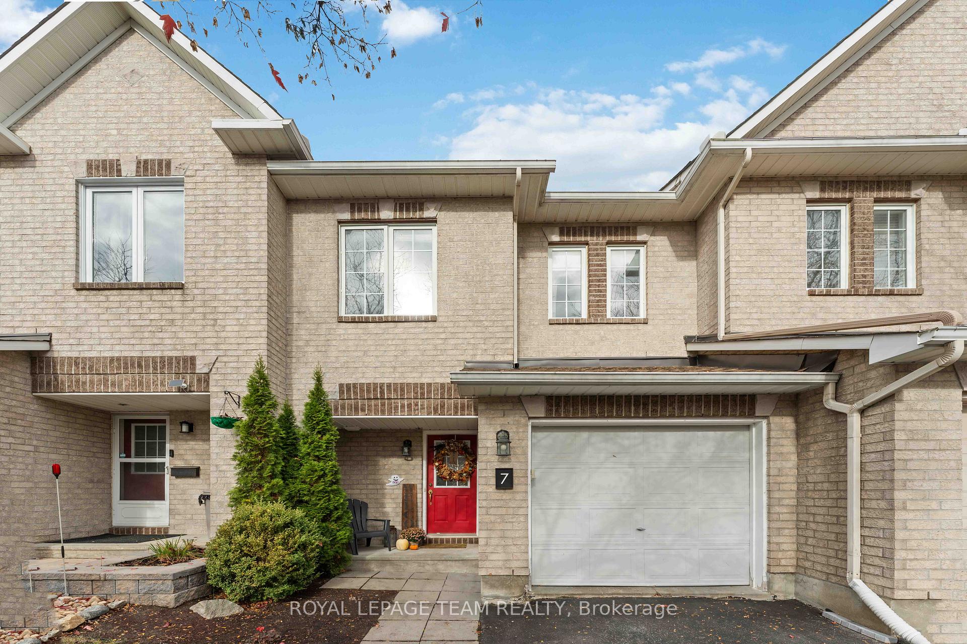 Photo 1 of 7 Fairpark Drive, Ottawa, Barrhaven East — HOMEH