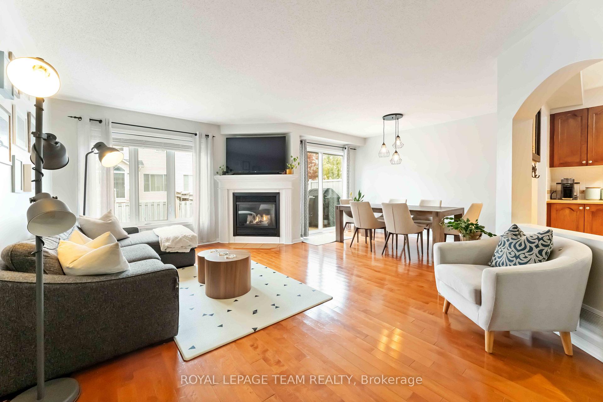 Photo 7 of 7 Fairpark Drive, Ottawa, Barrhaven East — HOMEH