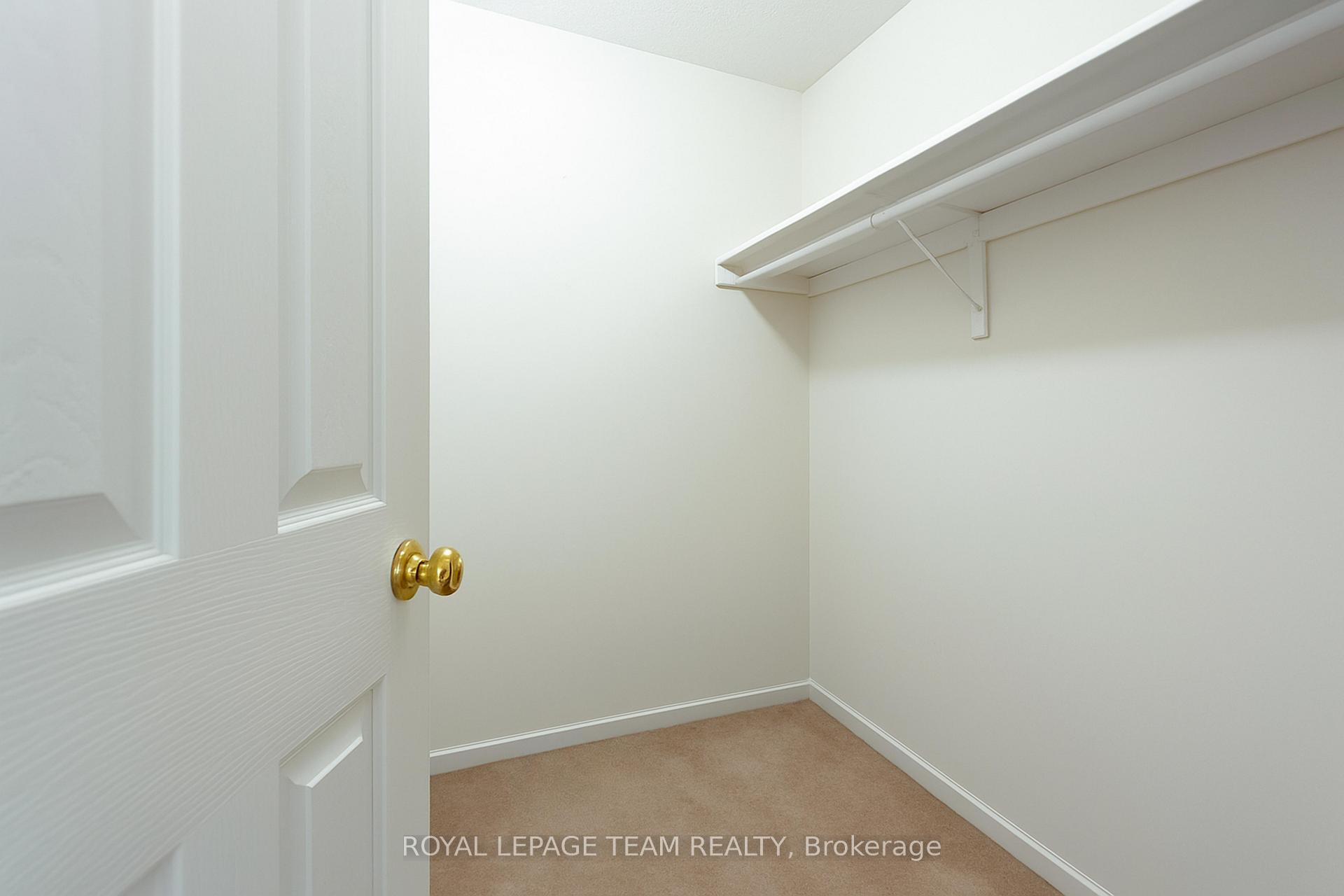 Photo 15 of 7 Fairpark Drive, Ottawa, Barrhaven East — HOMEH