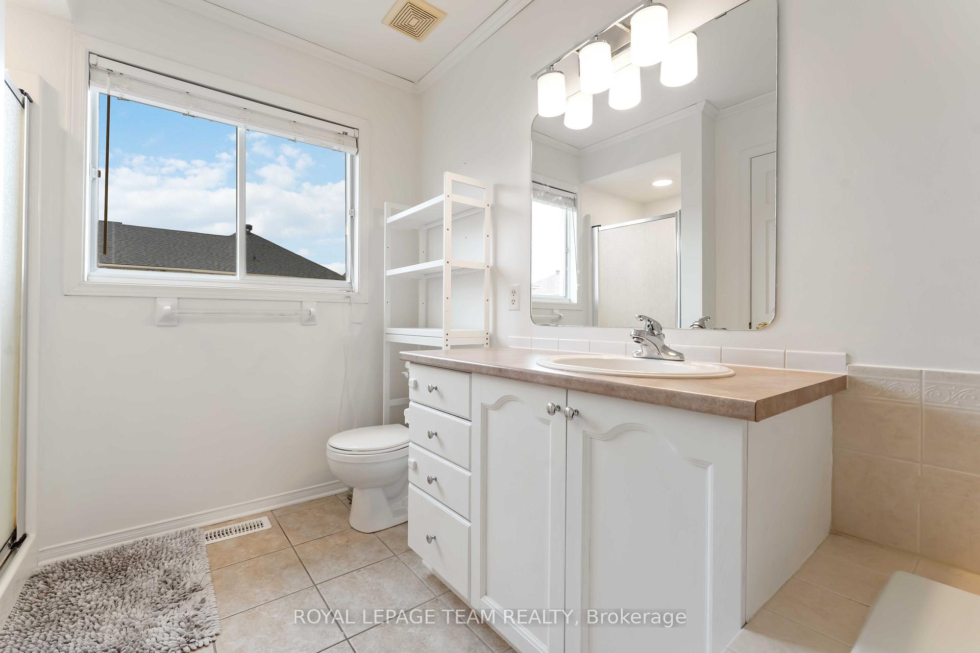 Photo 19 of 7 Fairpark Drive, Ottawa, Barrhaven East — HOMEH