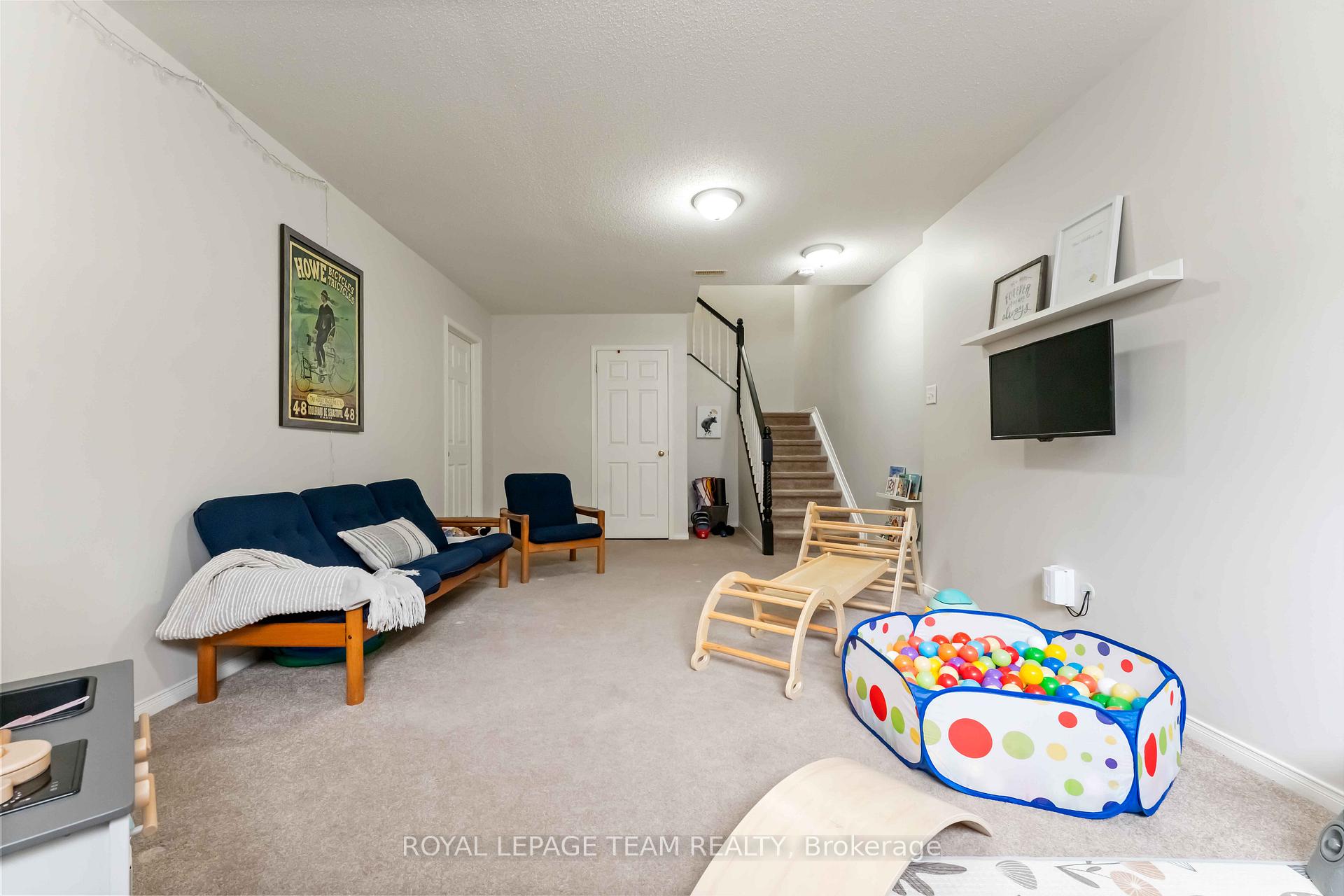 Photo 31 of 7 Fairpark Drive, Ottawa, Barrhaven East — HOMEH