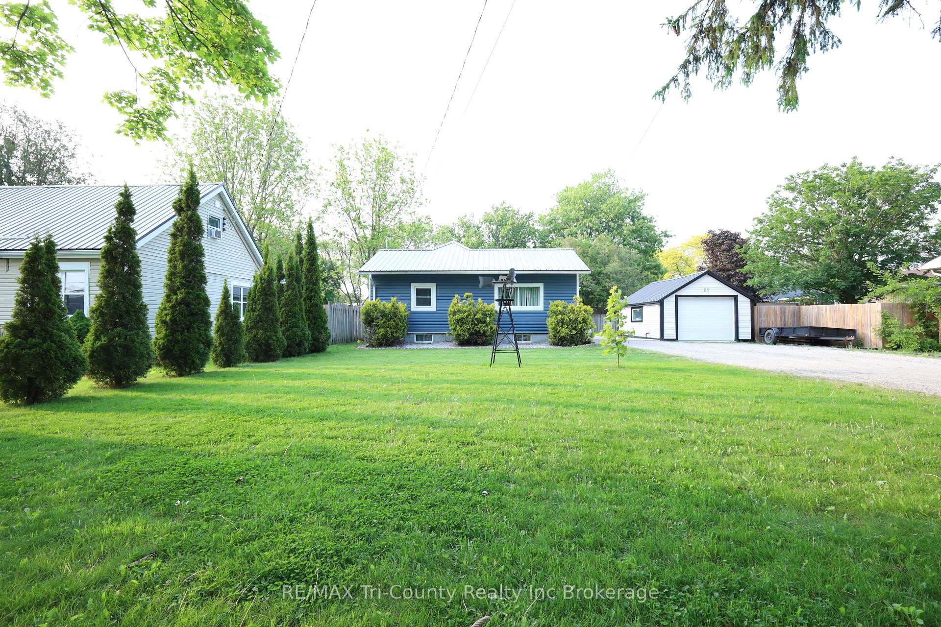 Photo 3 of 89 Elk Street, Aylmer — HOMEH