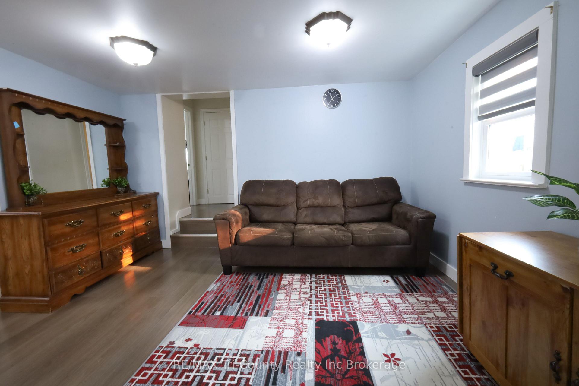Photo 14 of 89 Elk Street, Aylmer — HOMEH