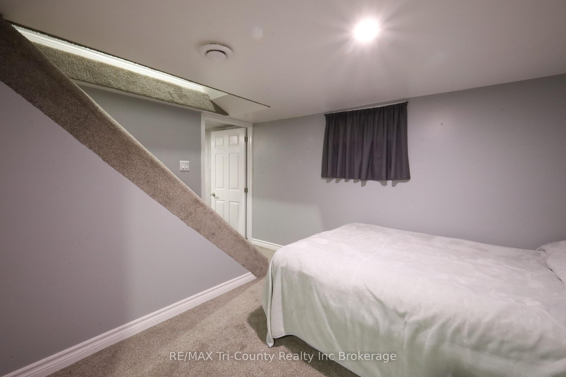 Photo 33 of 89 Elk Street, Aylmer — HOMEH