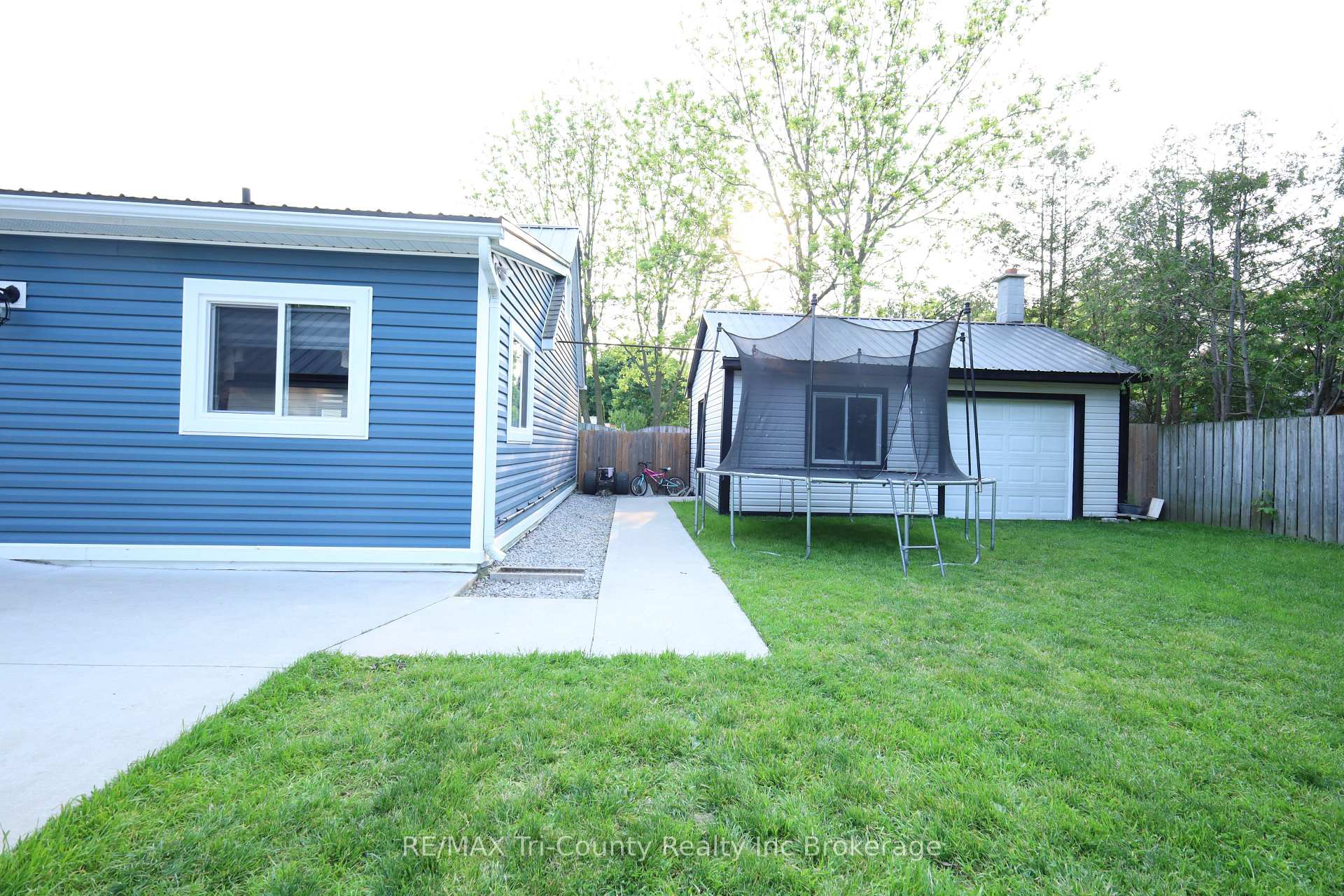 Photo 38 of 89 Elk Street, Aylmer — HOMEH
