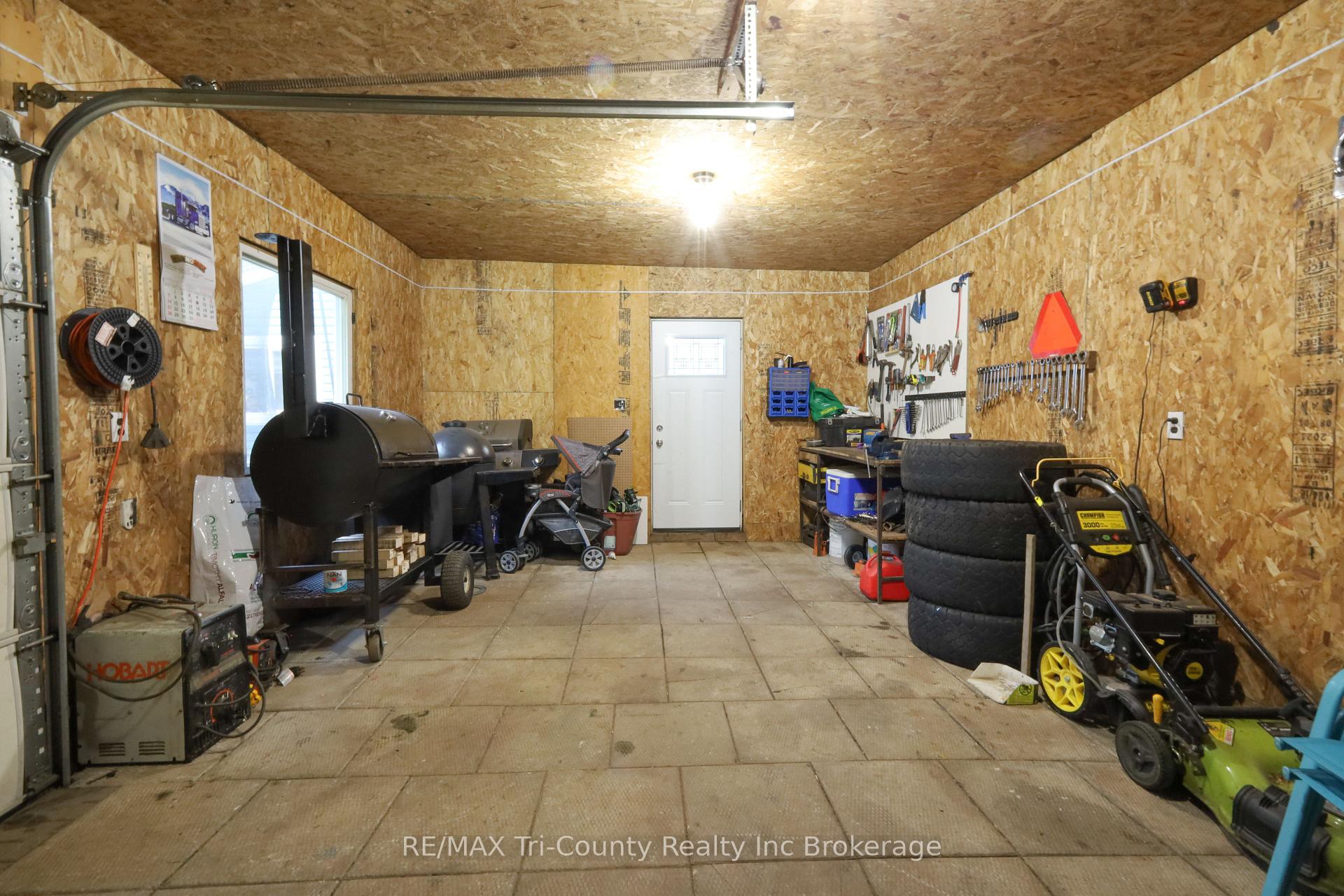 Photo 40 of 89 Elk Street, Aylmer — HOMEH