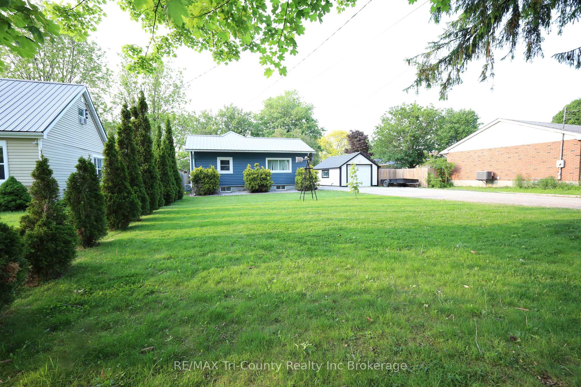 Photo 42 of 89 Elk Street, Aylmer — HOMEH