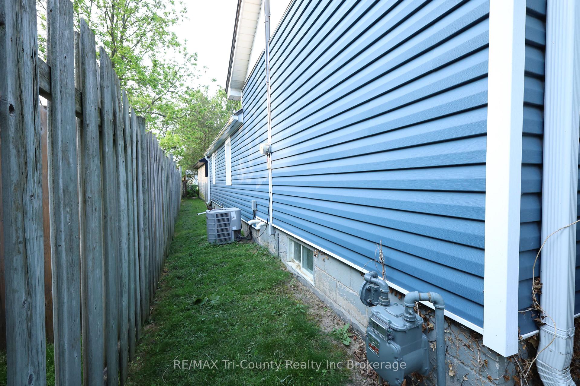 Photo 43 of 89 Elk Street, Aylmer — HOMEH