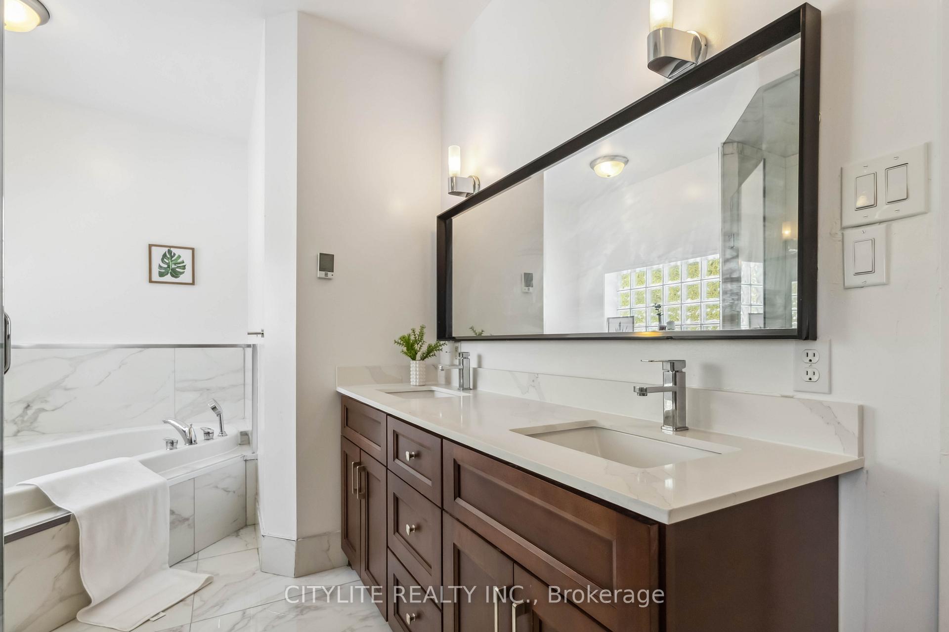 Photo 18 of 2465 Sandtrap Court, Pickering, Rural Pickering — HOMEH