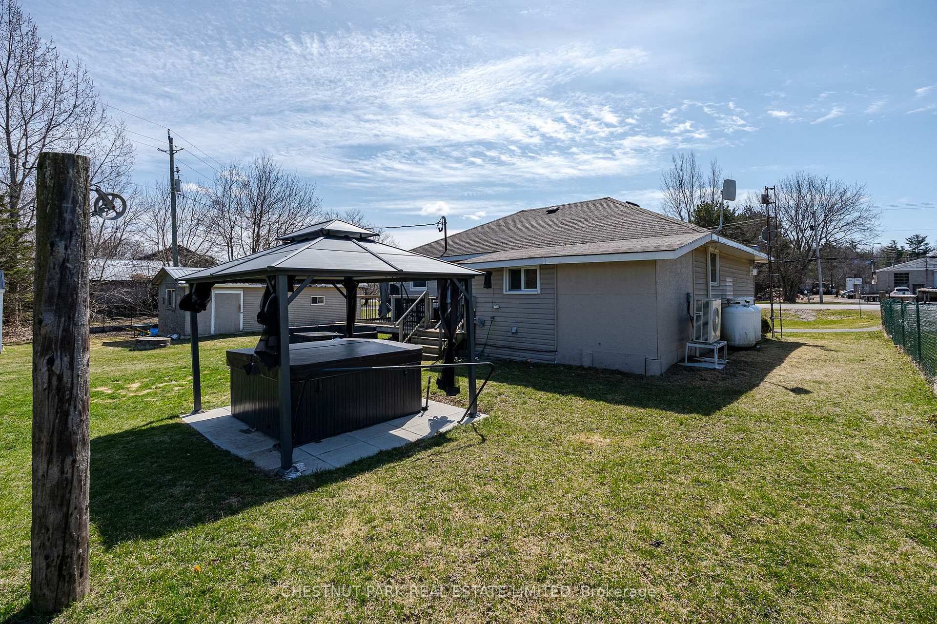 Photo 19 of 1805 County Road 10, Prince Edward County, Athol Ward — HOMEH