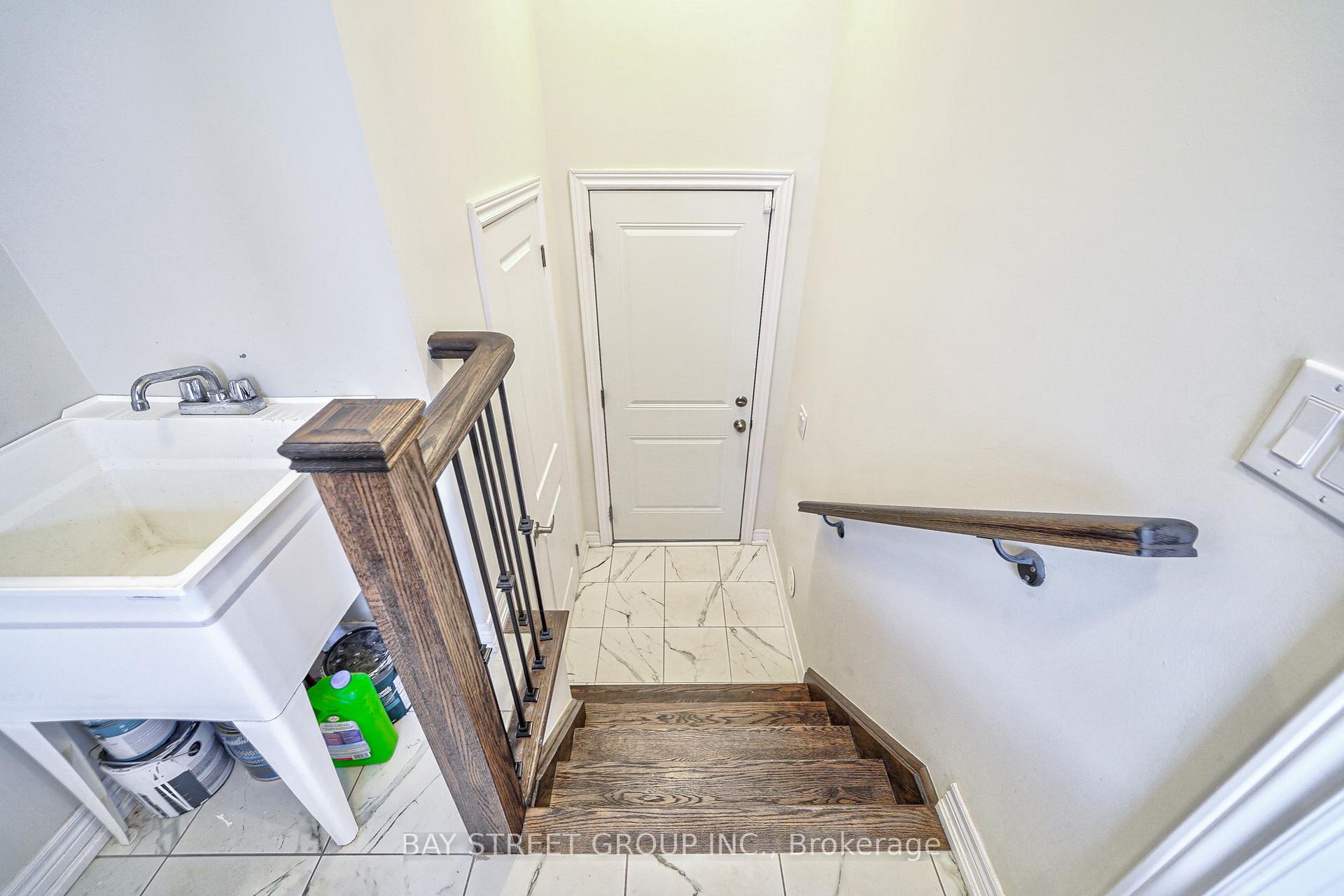 Photo 10 of 86 Dorian Drive, Whitby, Rural Whitby — HOMEH