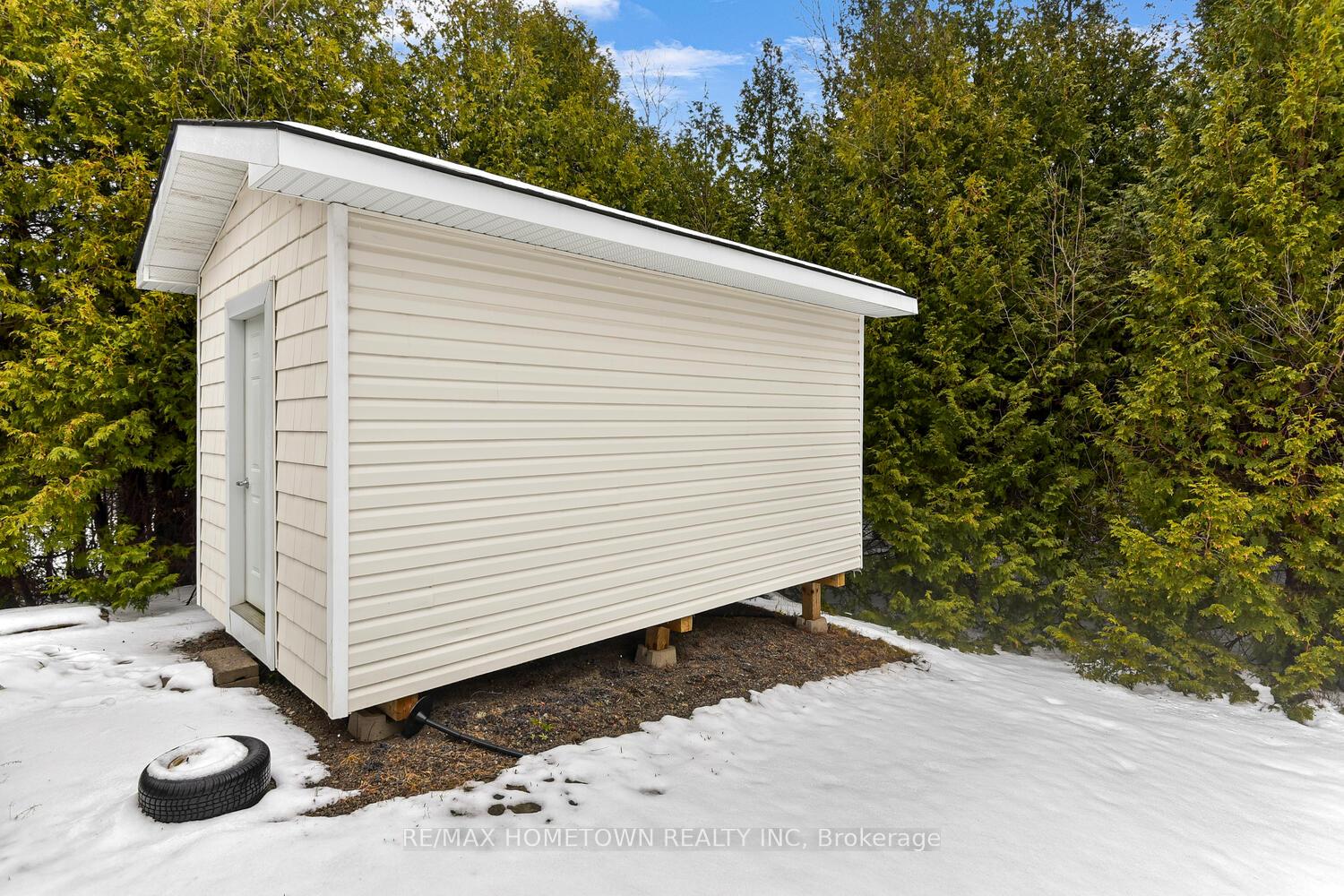 Photo 32 of 10300 Cty Road 15, Augusta, Augusta Twp — HOMEH