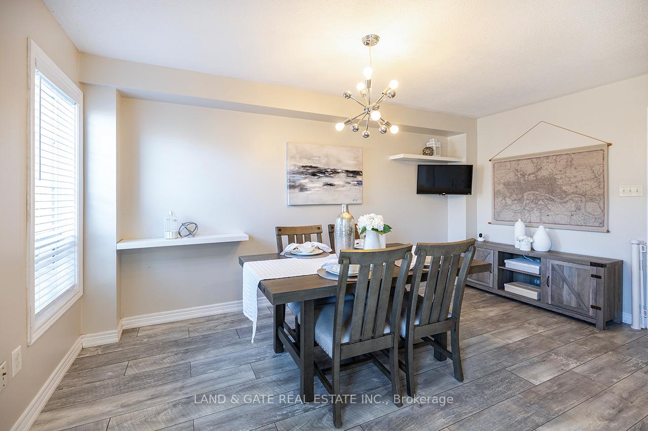 Photo 13 of 120 Warwick Avenue, Ajax, South East — HOMEH
