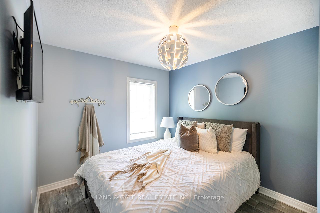 Photo 18 of 120 Warwick Avenue, Ajax, South East — HOMEH
