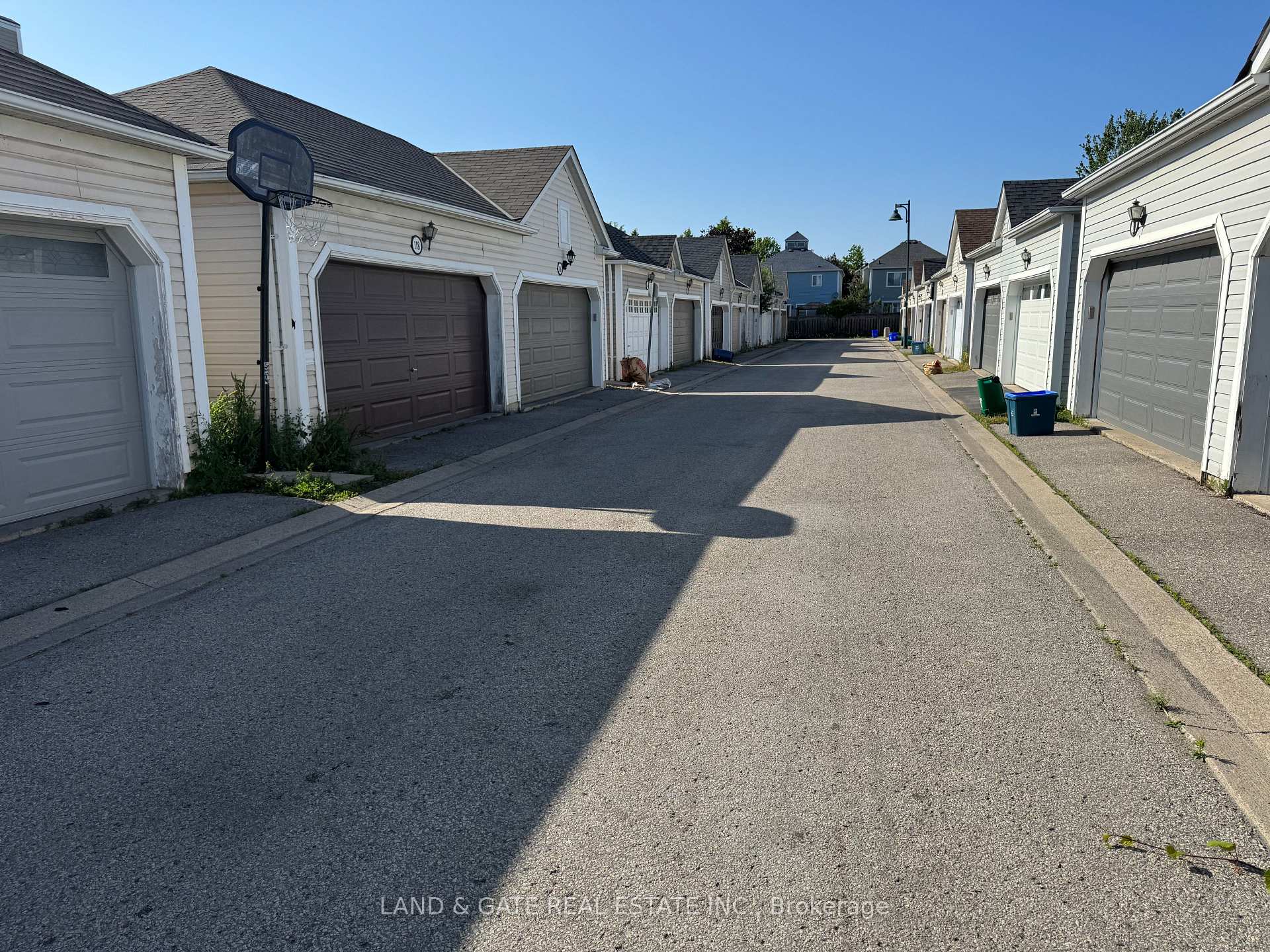 Photo 33 of 120 Warwick Avenue, Ajax, South East — HOMEH
