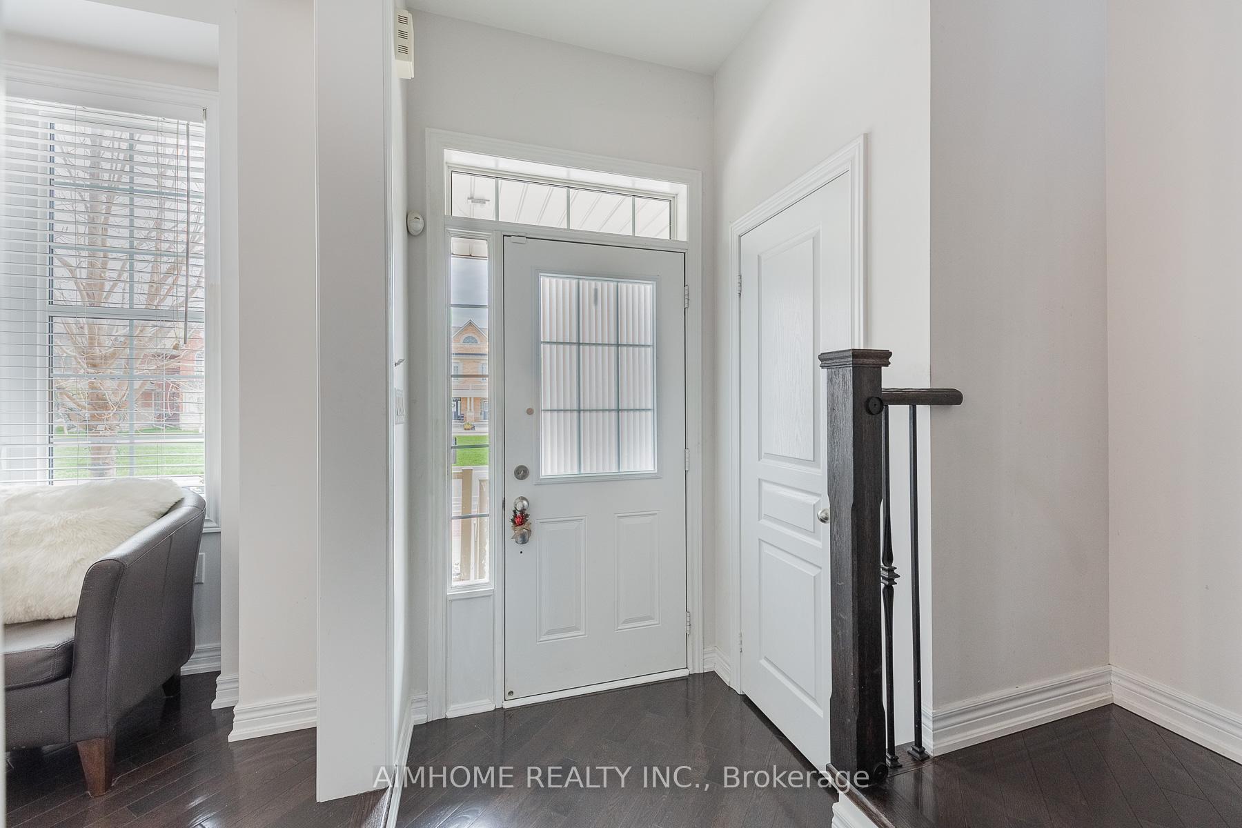 Photo 4 of 192 East's Corners Boulevard, Vaughan, Kleinburg — HOMEH