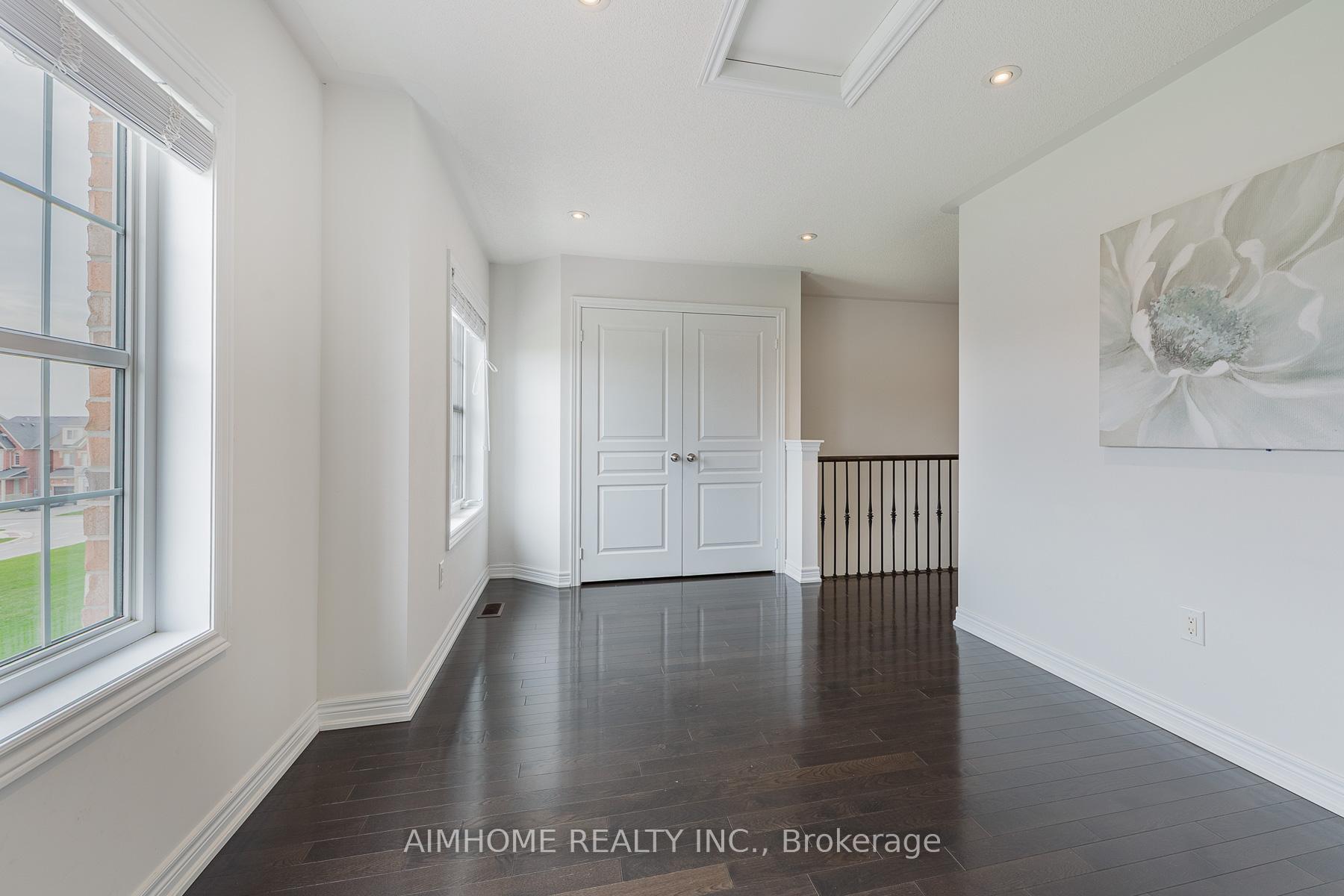 Photo 35 of 192 East's Corners Boulevard, Vaughan, Kleinburg — HOMEH