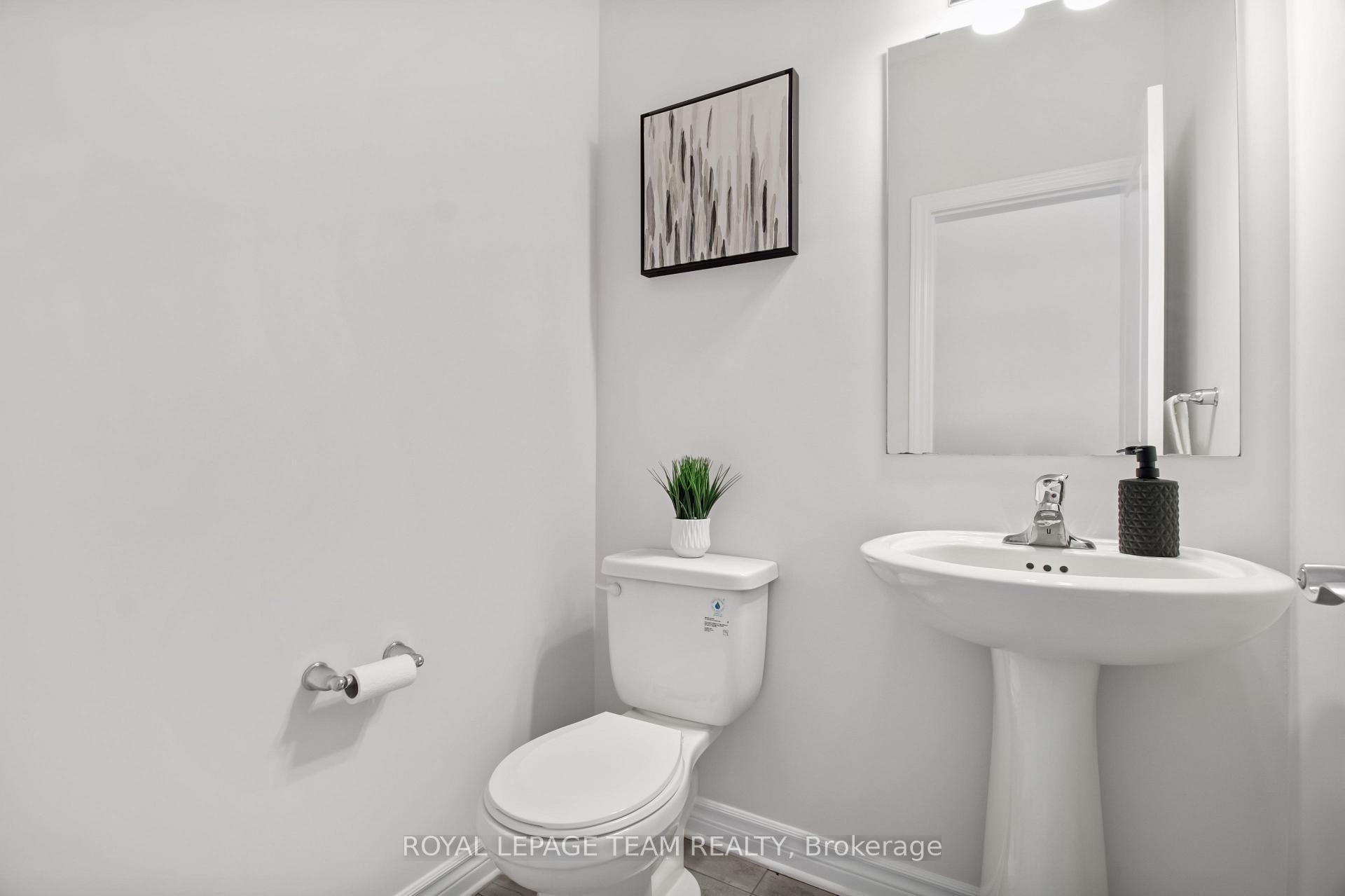 Photo 4 of 126 Wabikon Crescent, Ottawa, Blossom Park/Kemp Park/Findlay Creek — HOMEH