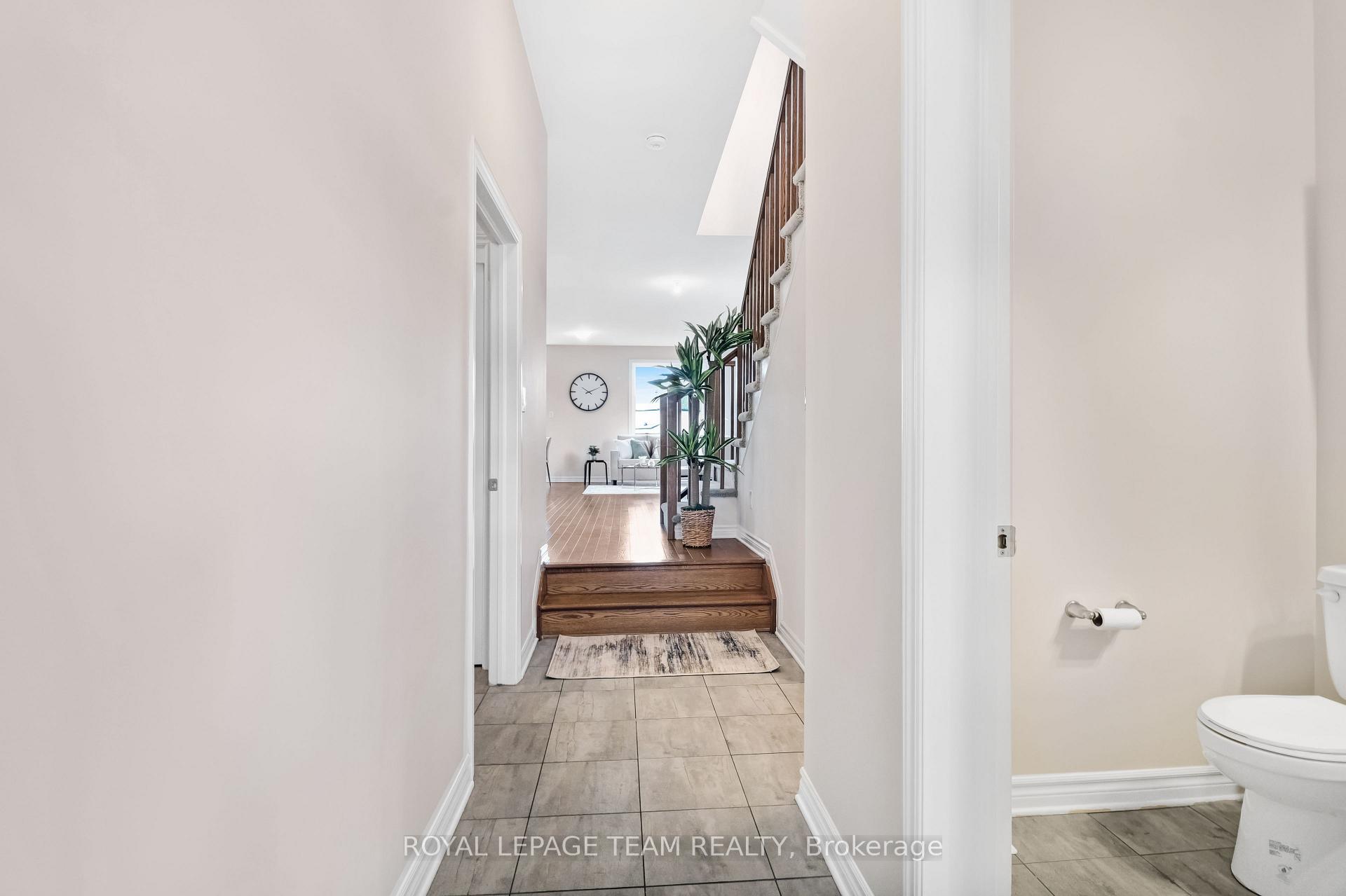 Photo 6 of 126 Wabikon Crescent, Ottawa, Blossom Park/Kemp Park/Findlay Creek — HOMEH