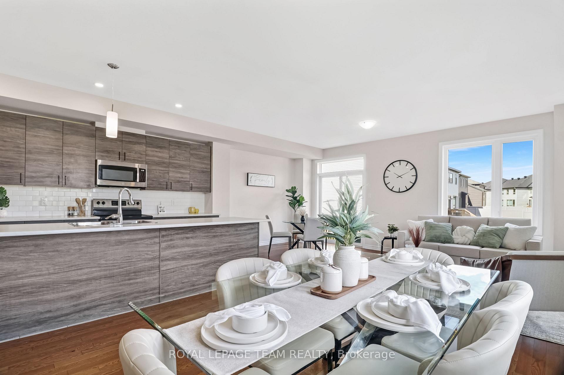 Photo 12 of 126 Wabikon Crescent, Ottawa, Blossom Park/Kemp Park/Findlay Creek — HOMEH