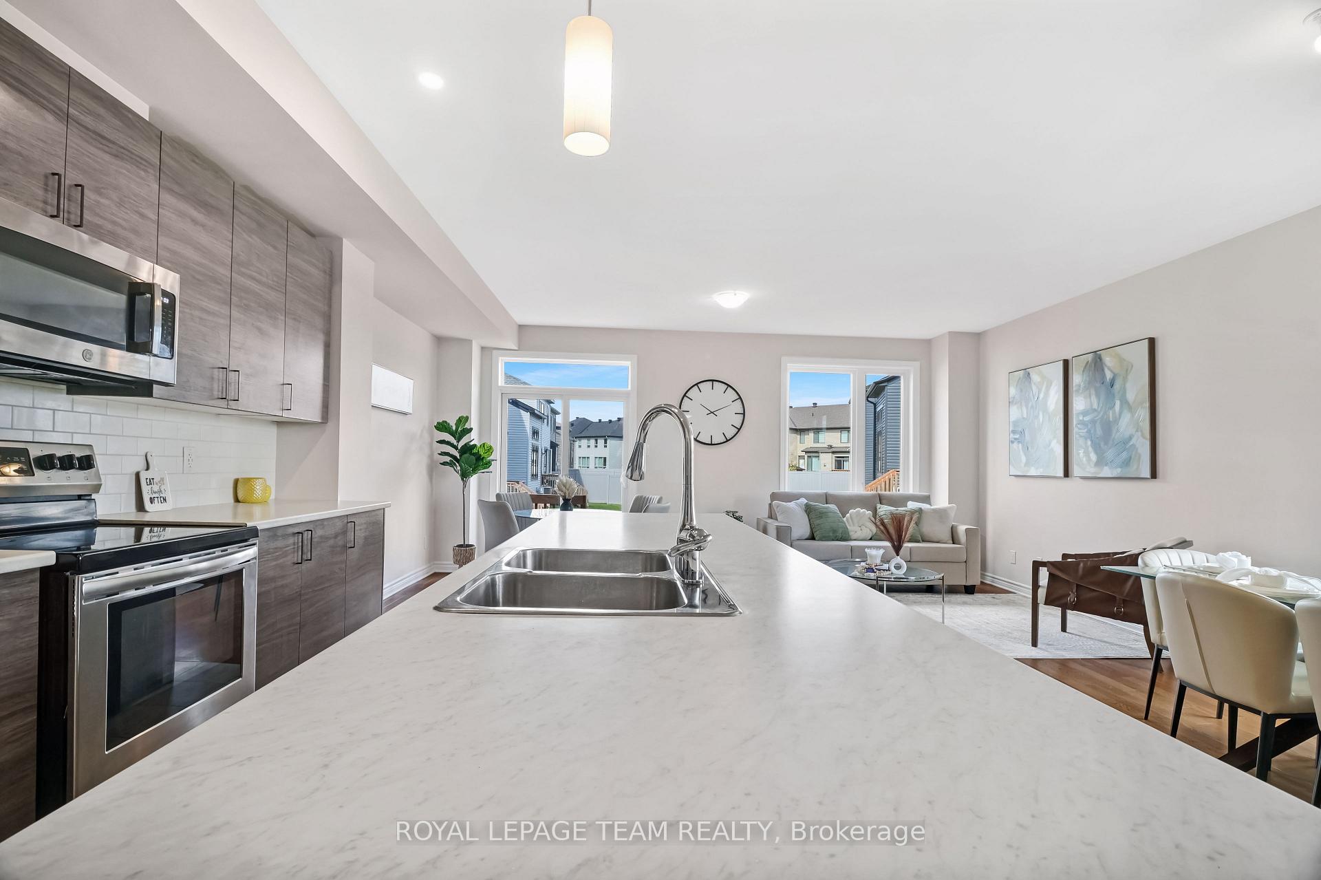 Photo 29 of 126 Wabikon Crescent, Ottawa, Blossom Park/Kemp Park/Findlay Creek — HOMEH