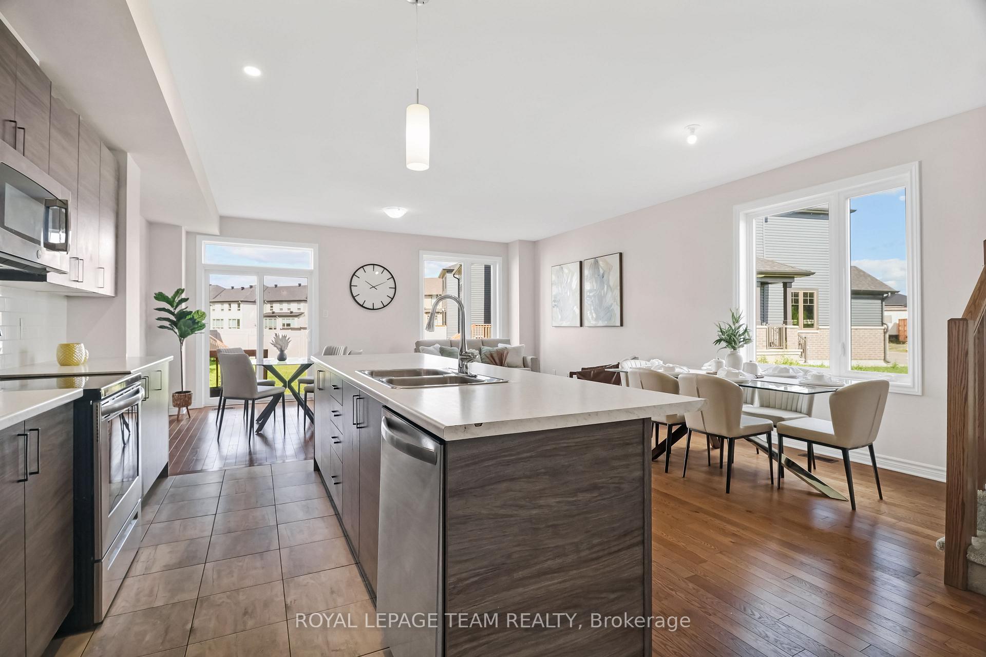 Photo 21 of 126 Wabikon Crescent, Ottawa, Blossom Park/Kemp Park/Findlay Creek — HOMEH
