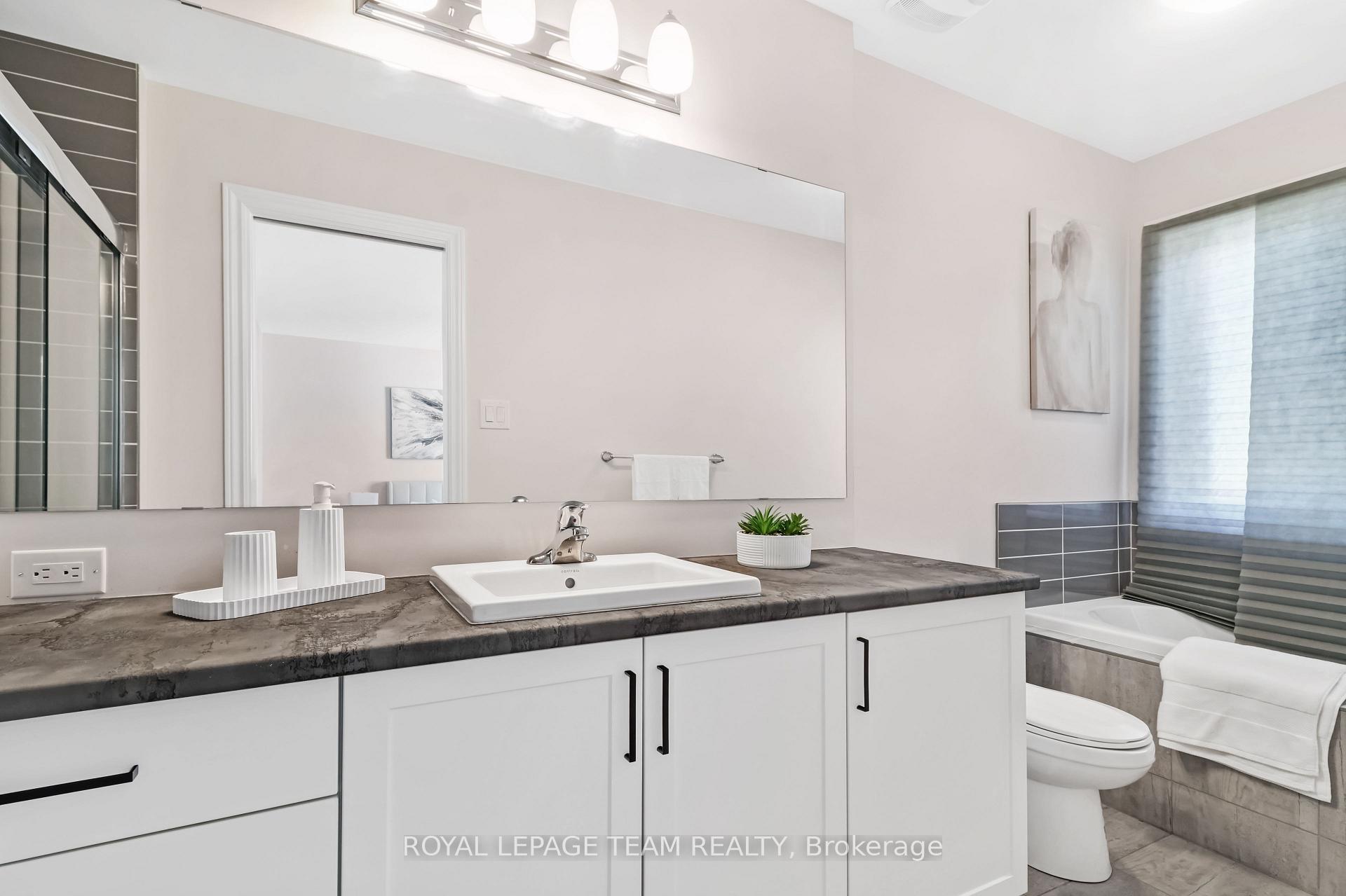Photo 32 of 126 Wabikon Crescent, Ottawa, Blossom Park/Kemp Park/Findlay Creek — HOMEH