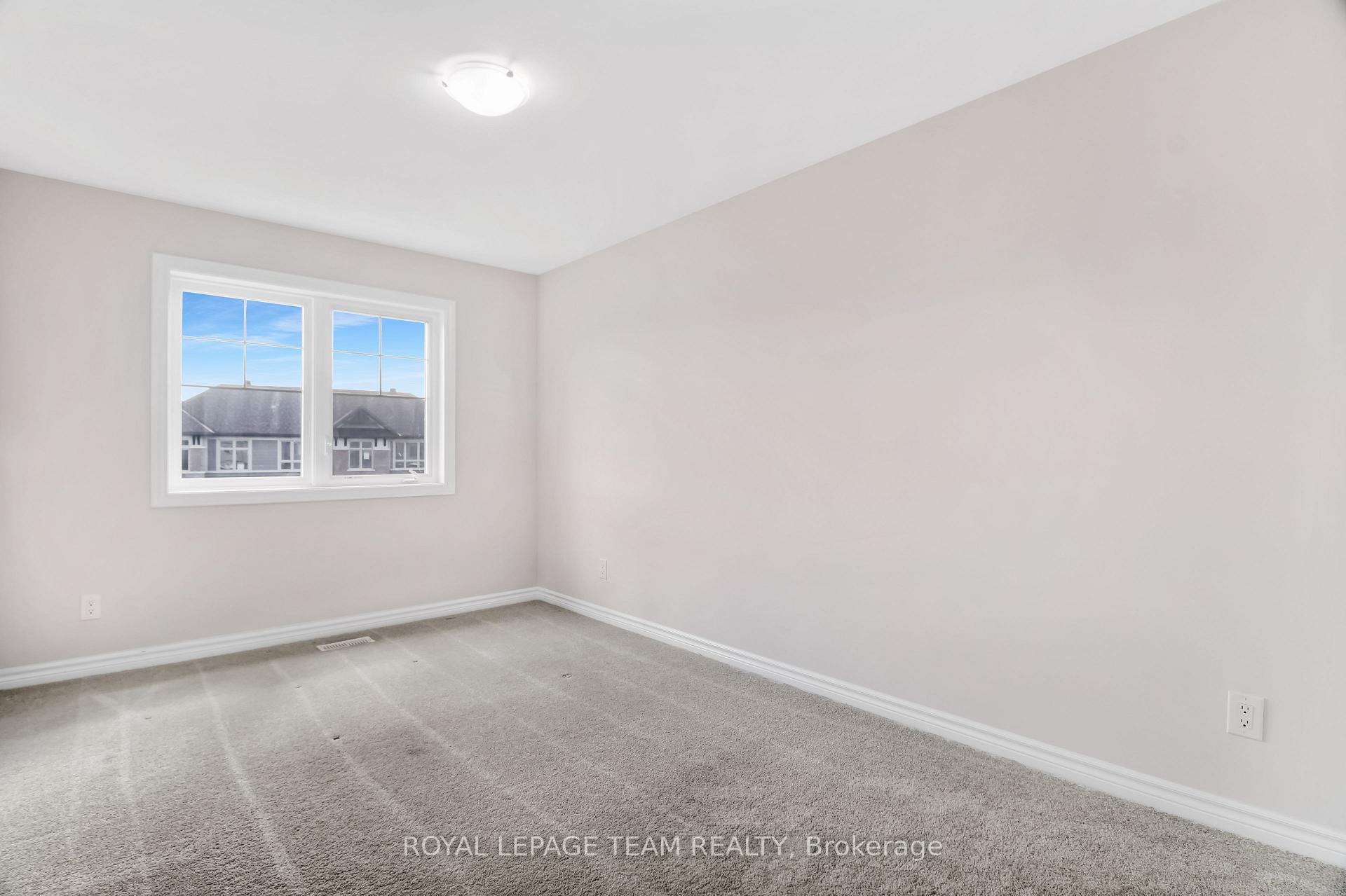 Photo 24 of 126 Wabikon Crescent, Ottawa, Blossom Park/Kemp Park/Findlay Creek — HOMEH