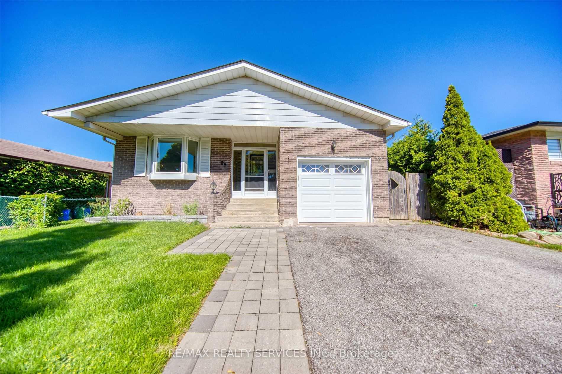 Front of 88 Clover Ridge Drive W