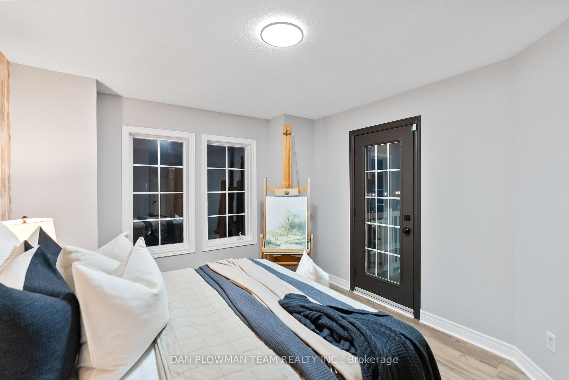 Photo 25 of 720 Swan Place, Pickering, Amberlea — HOMEH