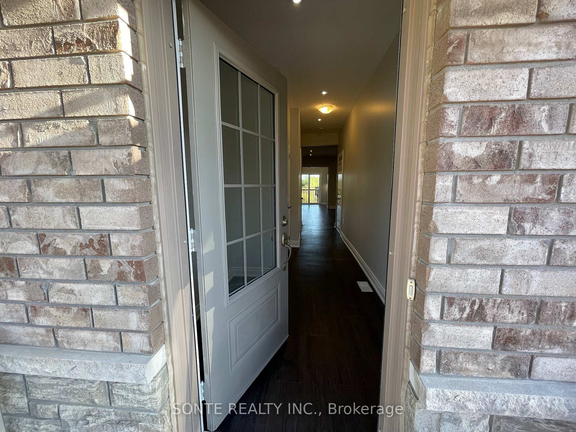 Photo 2 of Unit #21, 40 Megan Crescent, Barrie, Holly — HOMEH