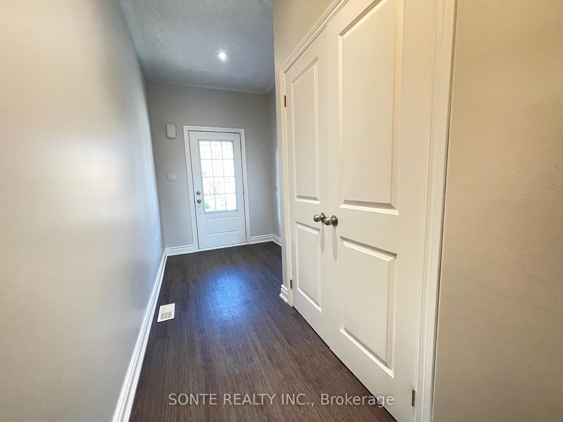 Photo 22 of Unit #21, 40 Megan Crescent, Barrie, Holly — HOMEH