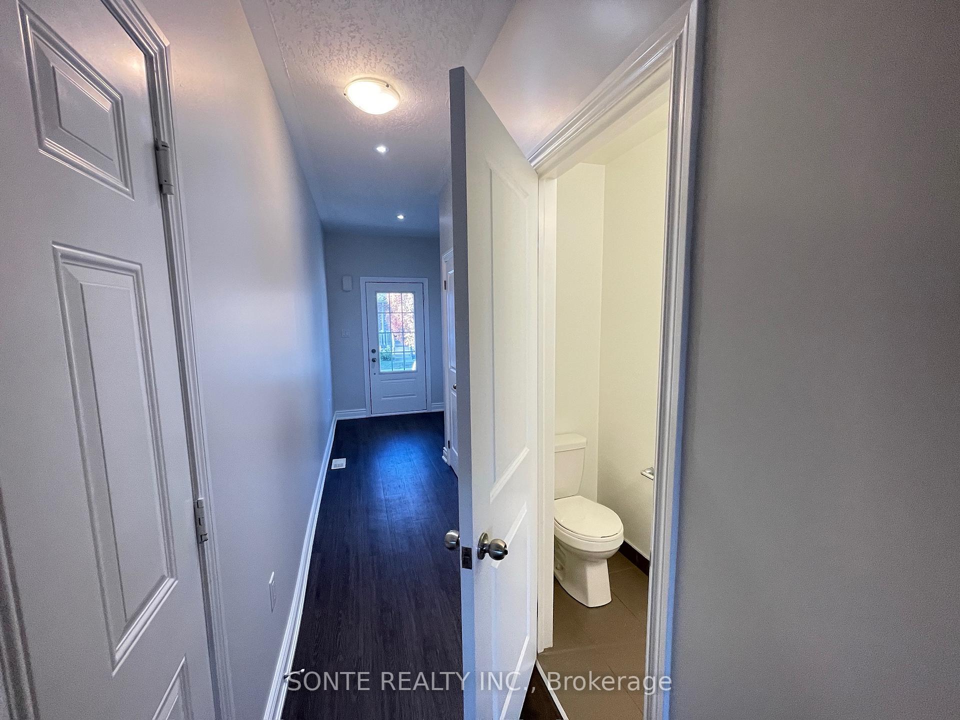 Photo 9 of Unit #21, 40 Megan Crescent, Barrie, Holly — HOMEH