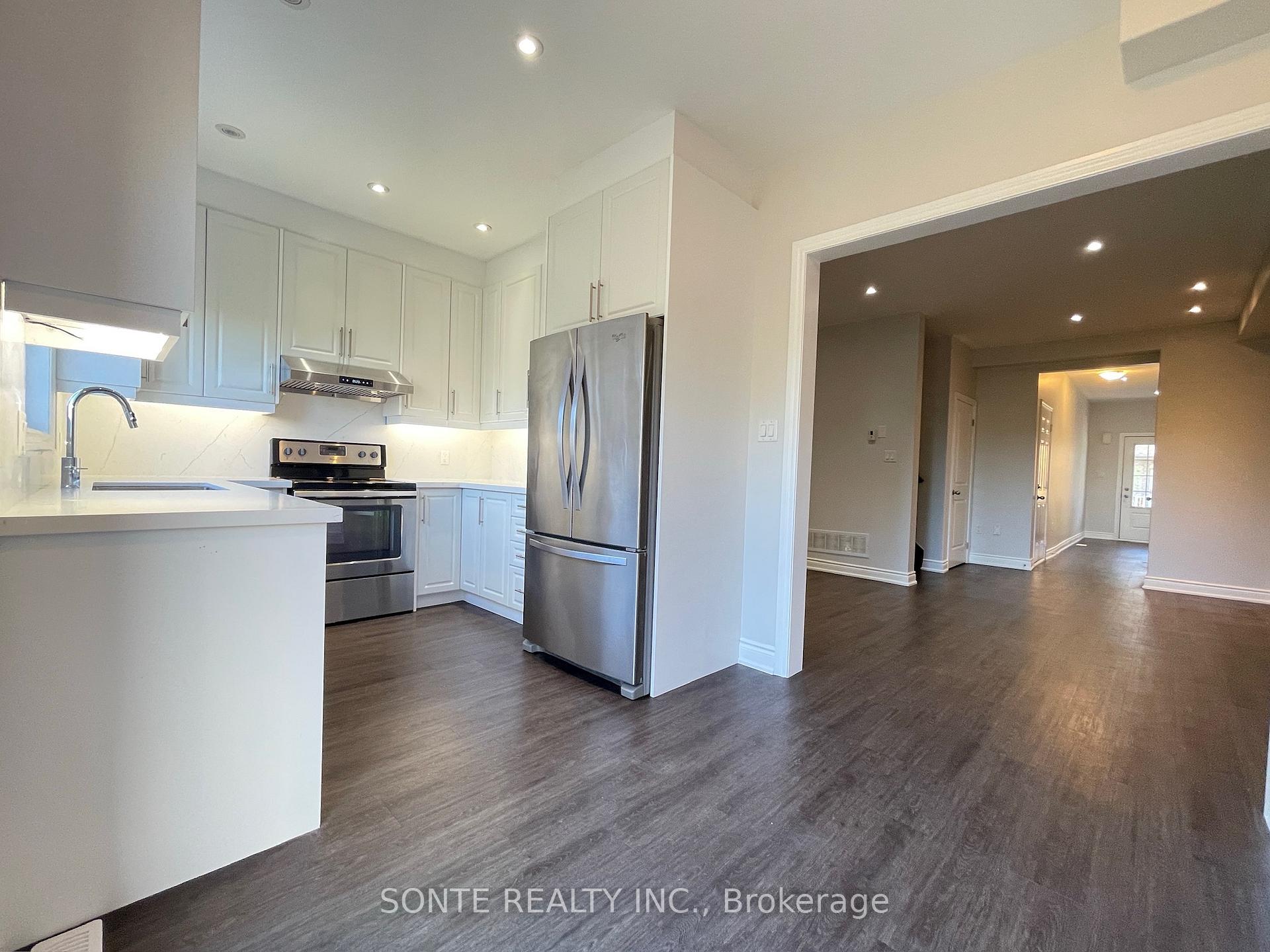 Photo 12 of Unit #21, 40 Megan Crescent, Barrie, Holly — HOMEH