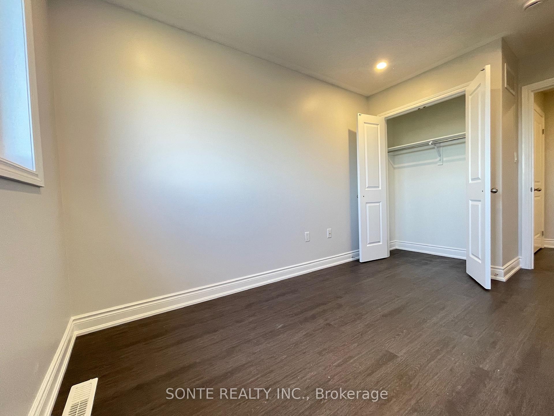 Photo 37 of Unit #21, 40 Megan Crescent, Barrie, Holly — HOMEH