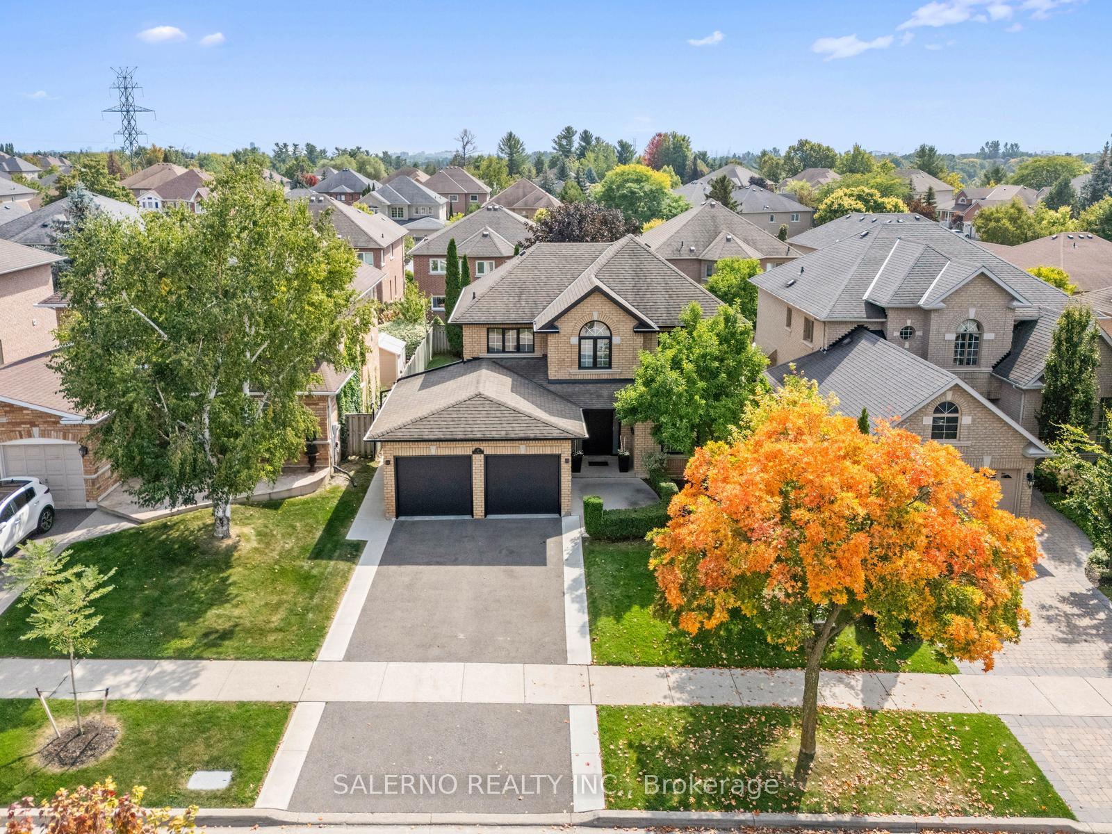 Photo 3 of 87 Lois Drive, Vaughan, Islington Woods — HOMEH