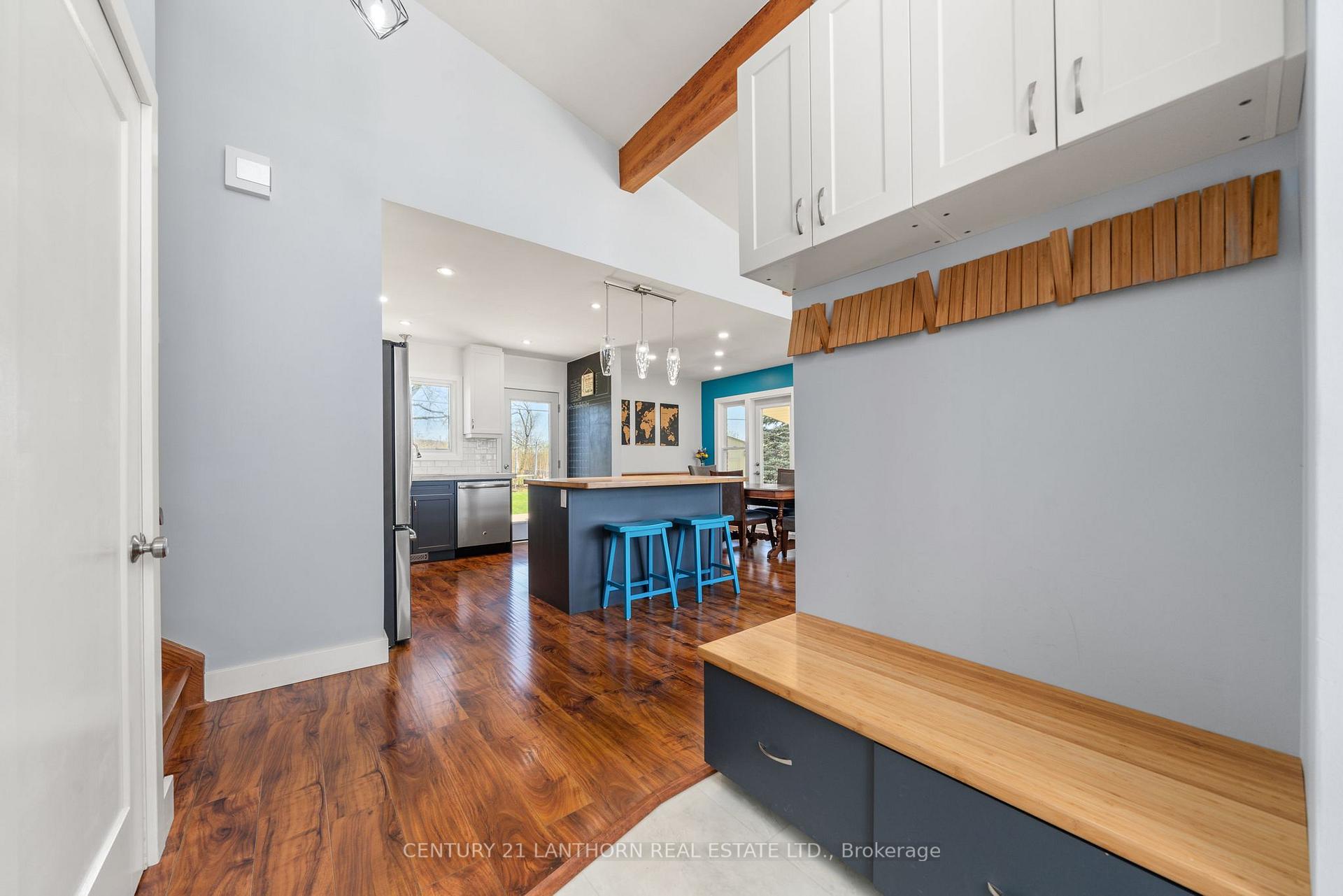 Photo 4 of 112 Sidney Crescent, Quinte West, Sidney Ward — HOMEH