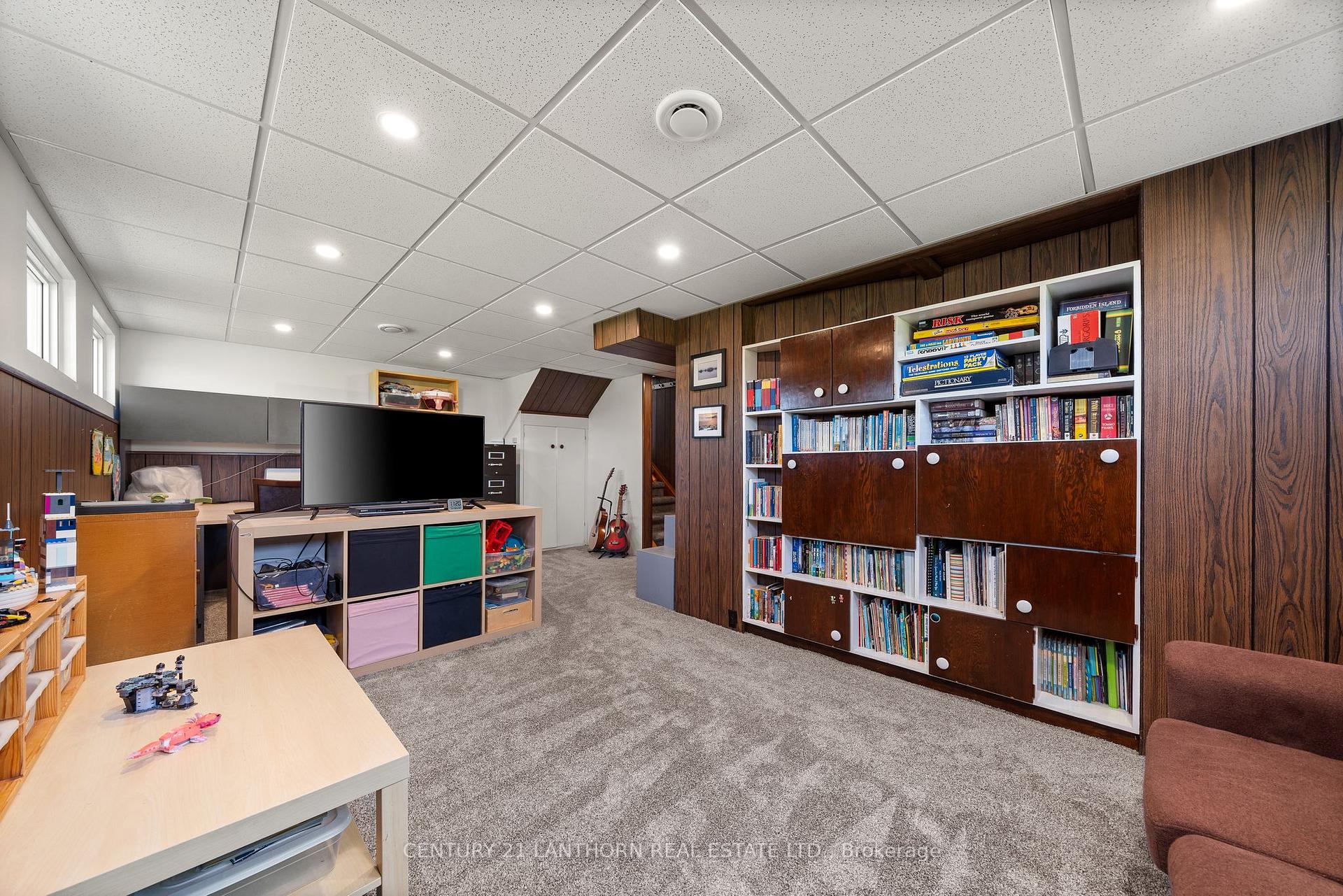 Photo 24 of 112 Sidney Crescent, Quinte West, Sidney Ward — HOMEH