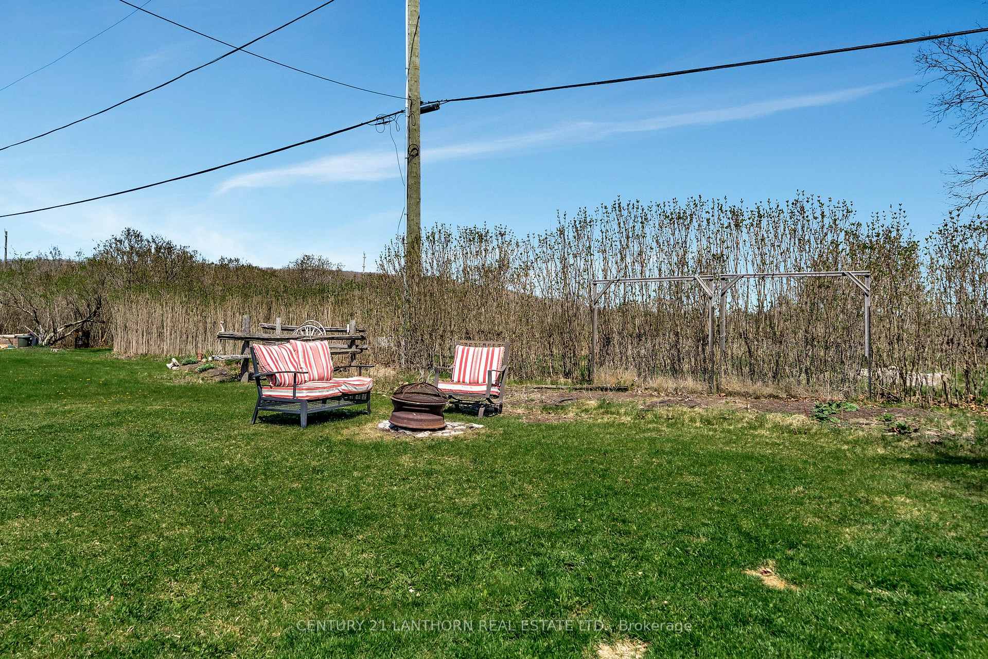 Photo 33 of 112 Sidney Crescent, Quinte West, Sidney Ward — HOMEH