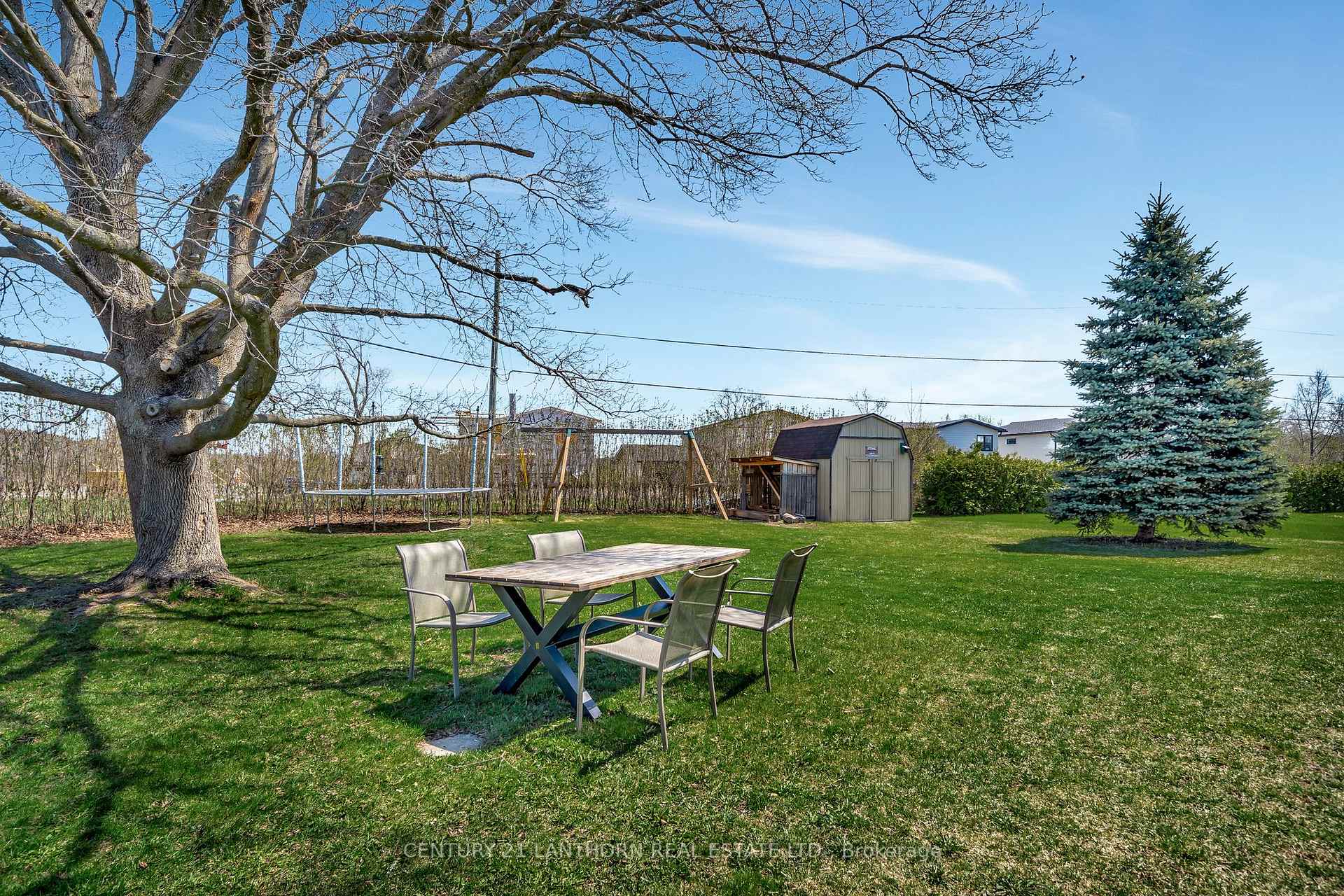 Photo 36 of 112 Sidney Crescent, Quinte West, Sidney Ward — HOMEH