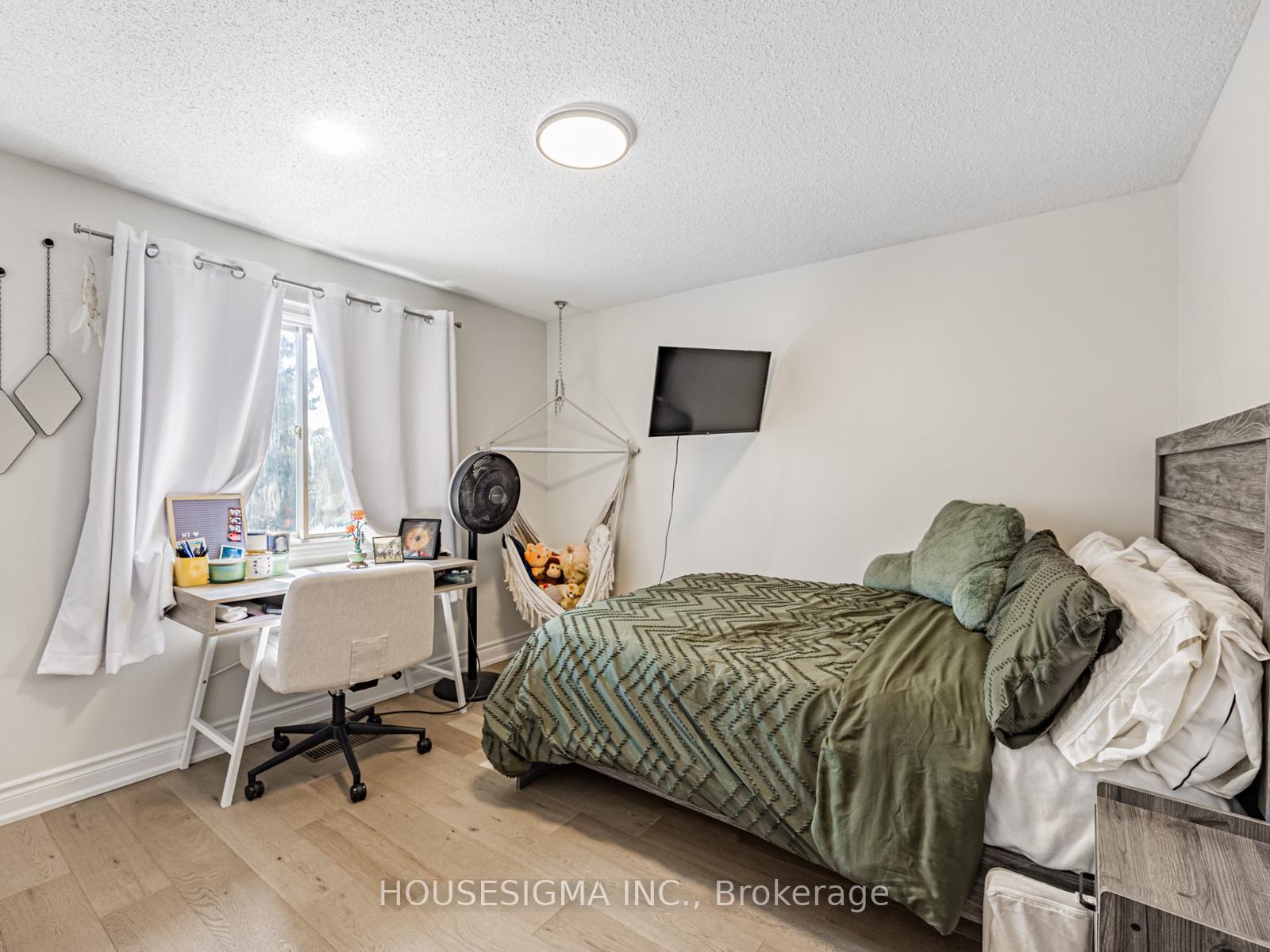 Photo 17 of 10 Whitney Court, Whitby, Lynde Creek — HOMEH