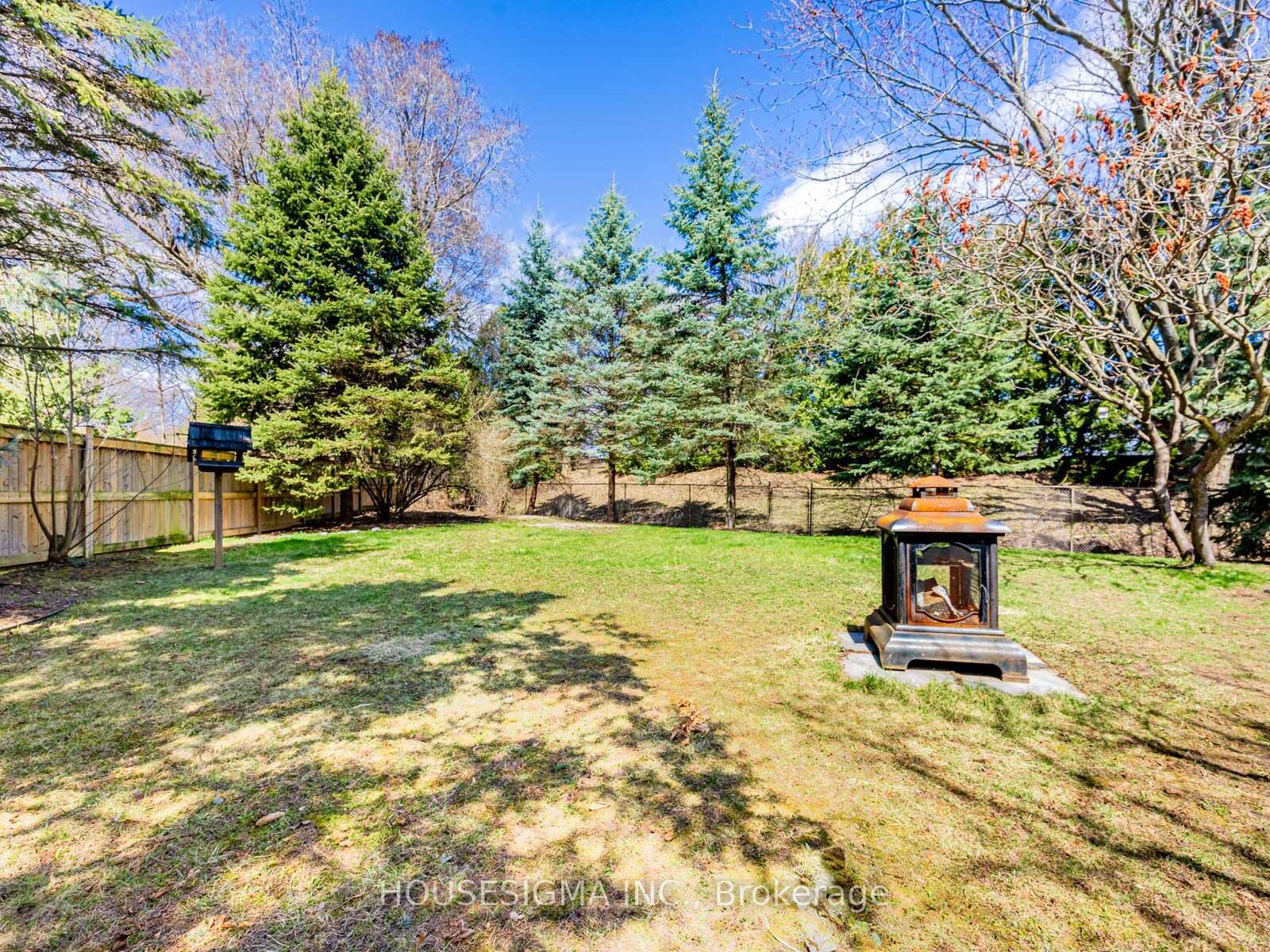 Photo 25 of 10 Whitney Court, Whitby, Lynde Creek — HOMEH