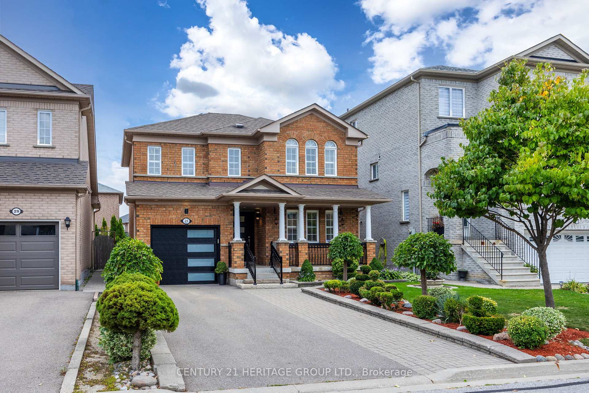 Photo 1 of 25 Wildberry Crescent, Vaughan, Vellore Village — HOMEH